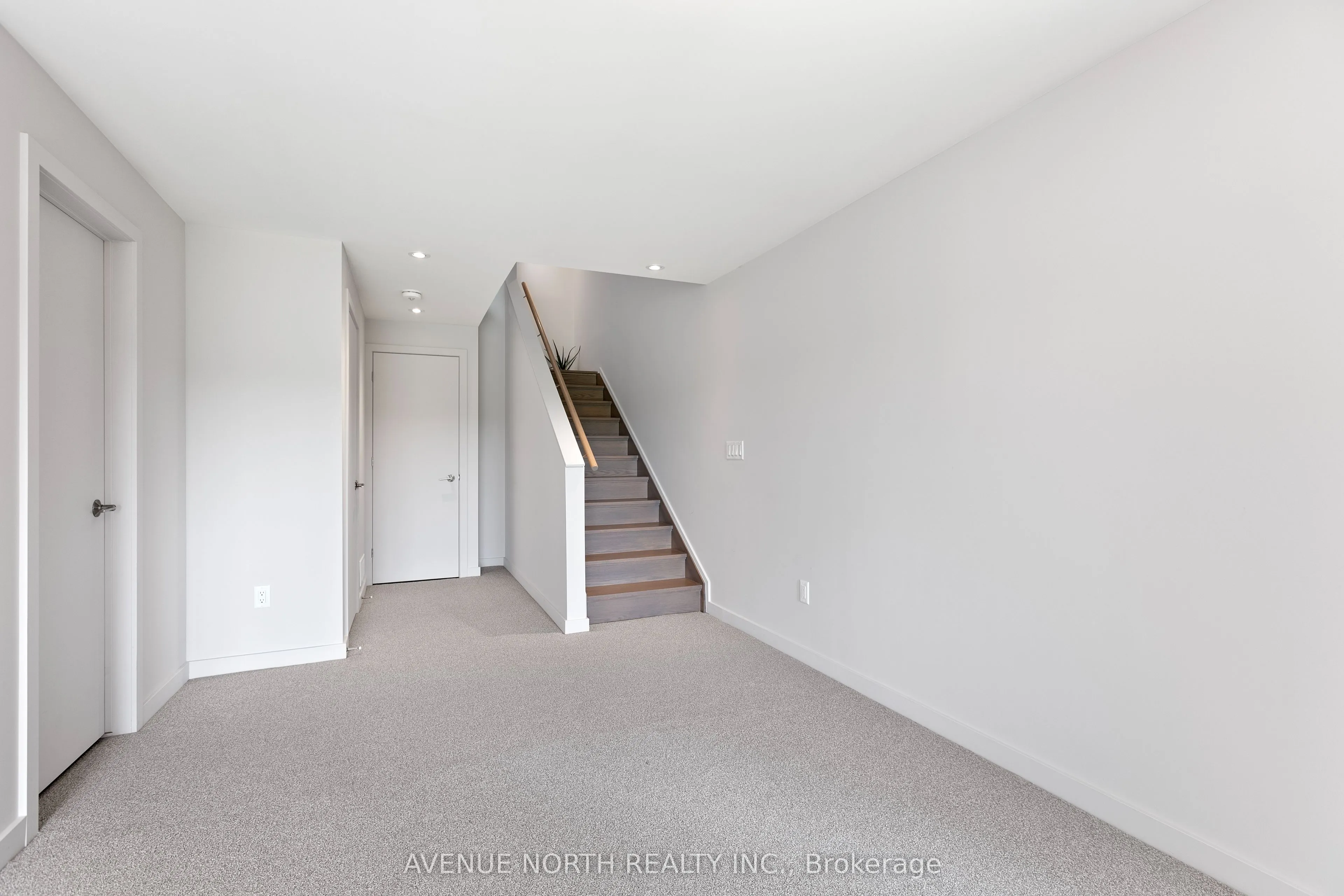 244 Shuttleworth Drive