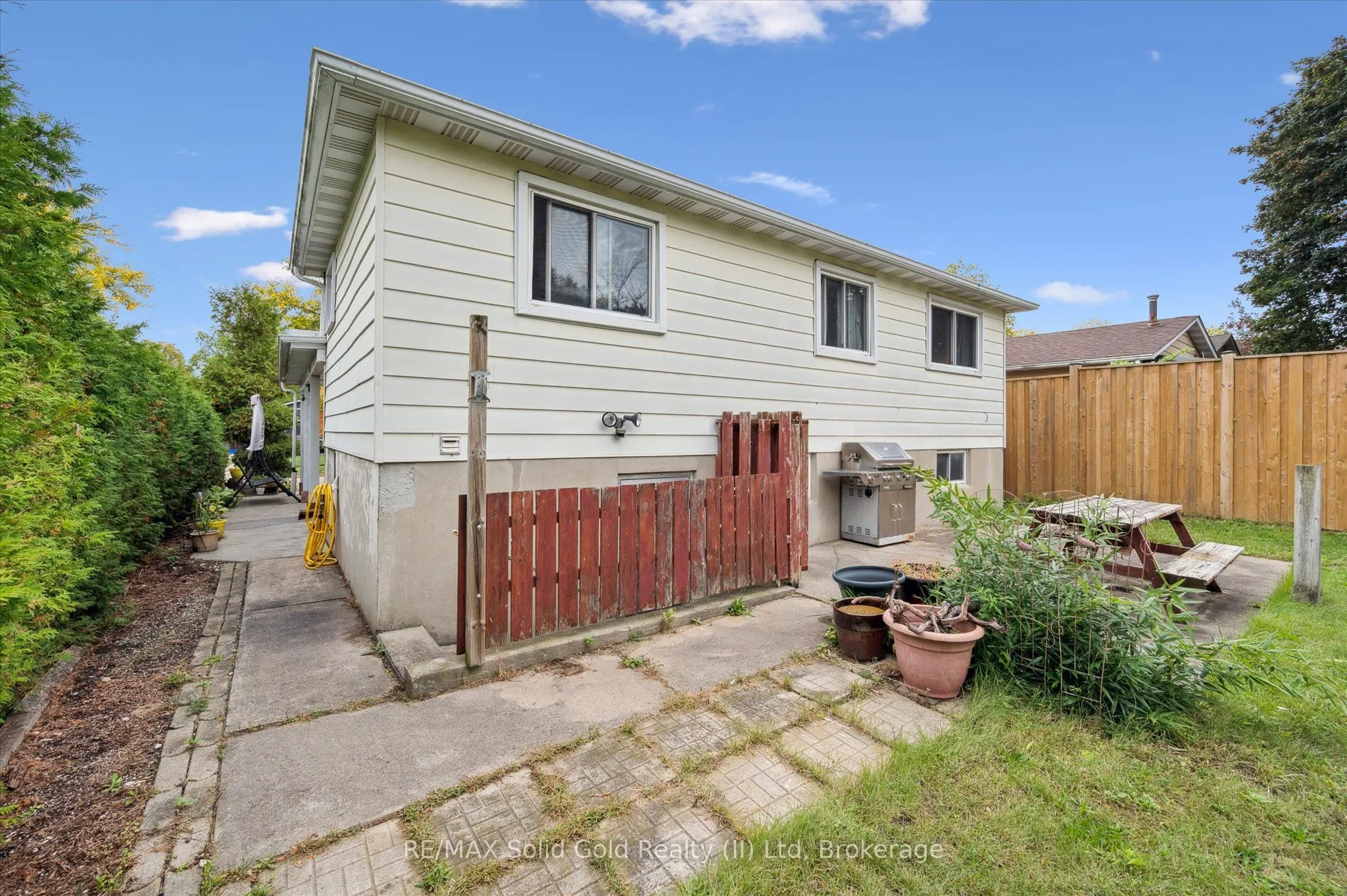 85 Christopher Drive