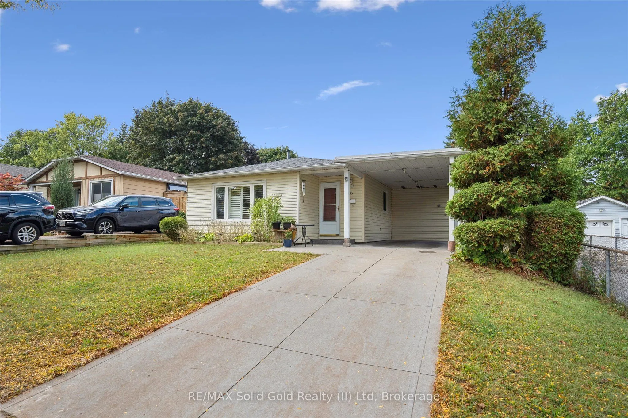 85 Christopher Drive