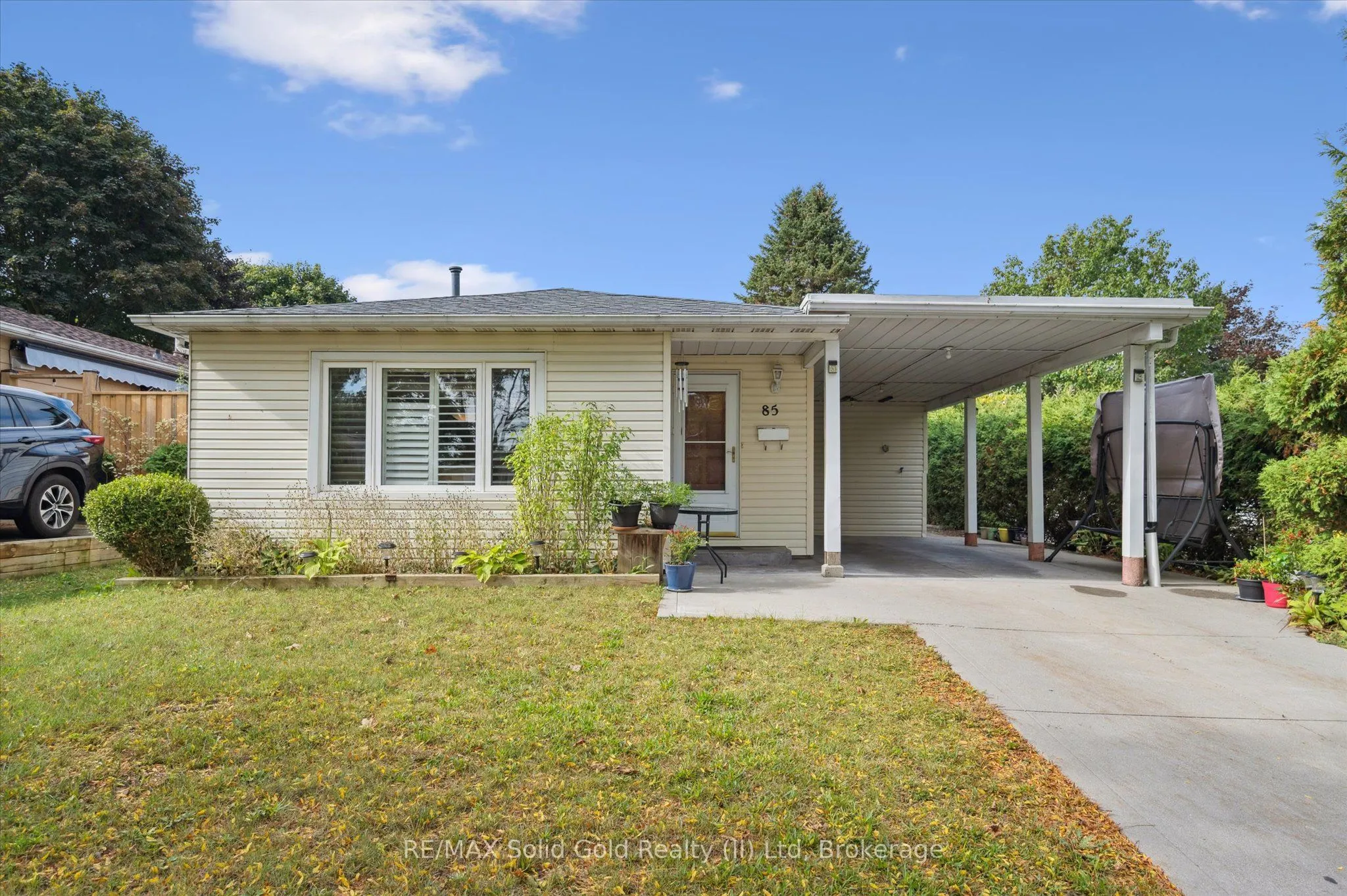85 Christopher Drive