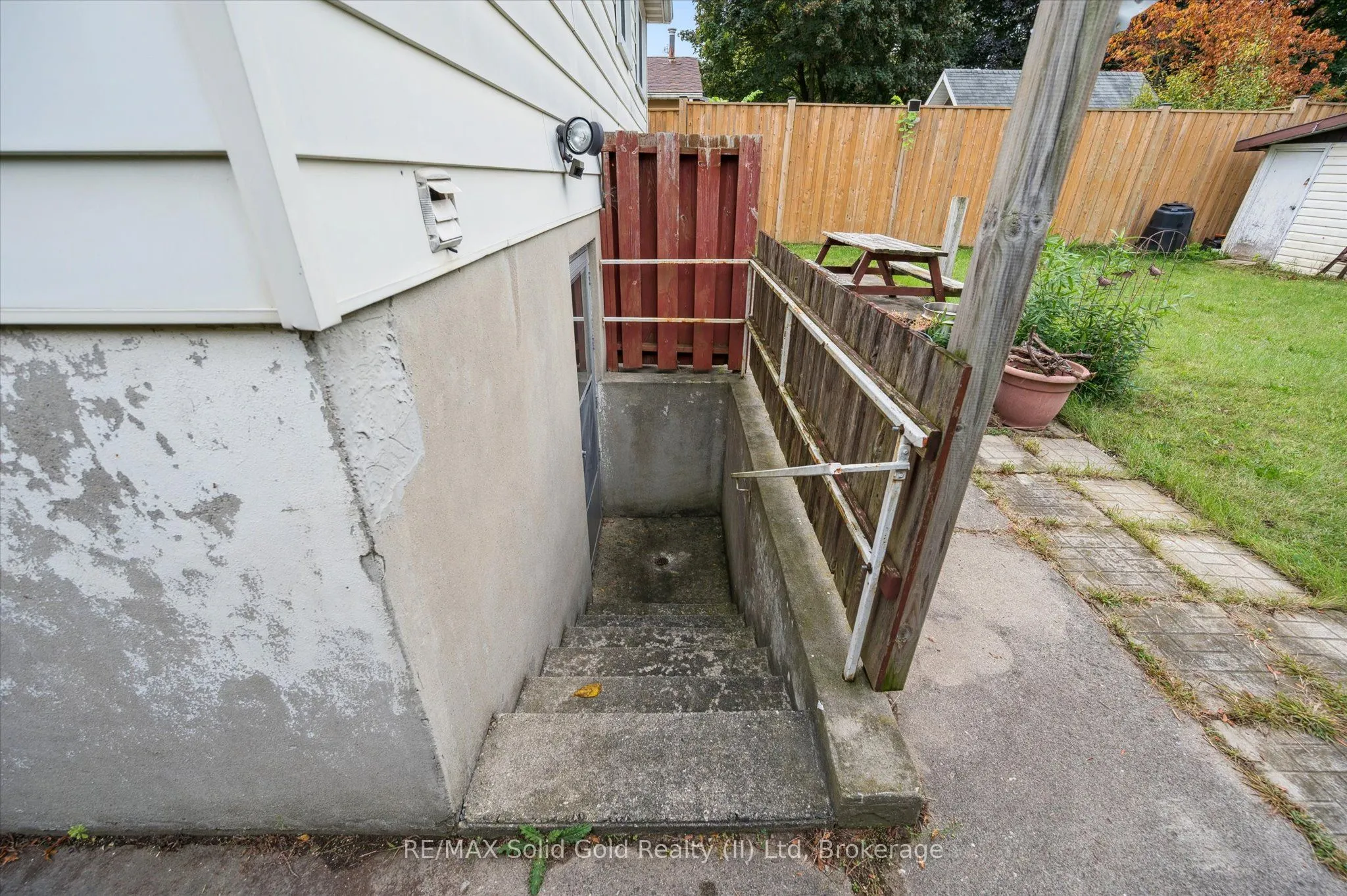 85 Christopher Drive
