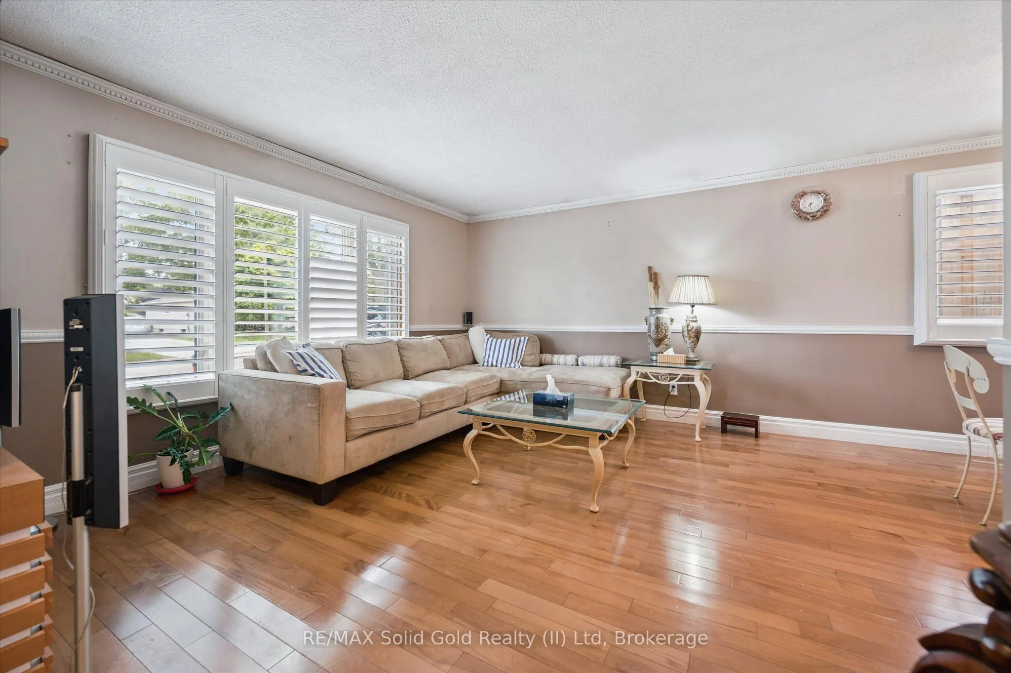 85 Christopher Drive