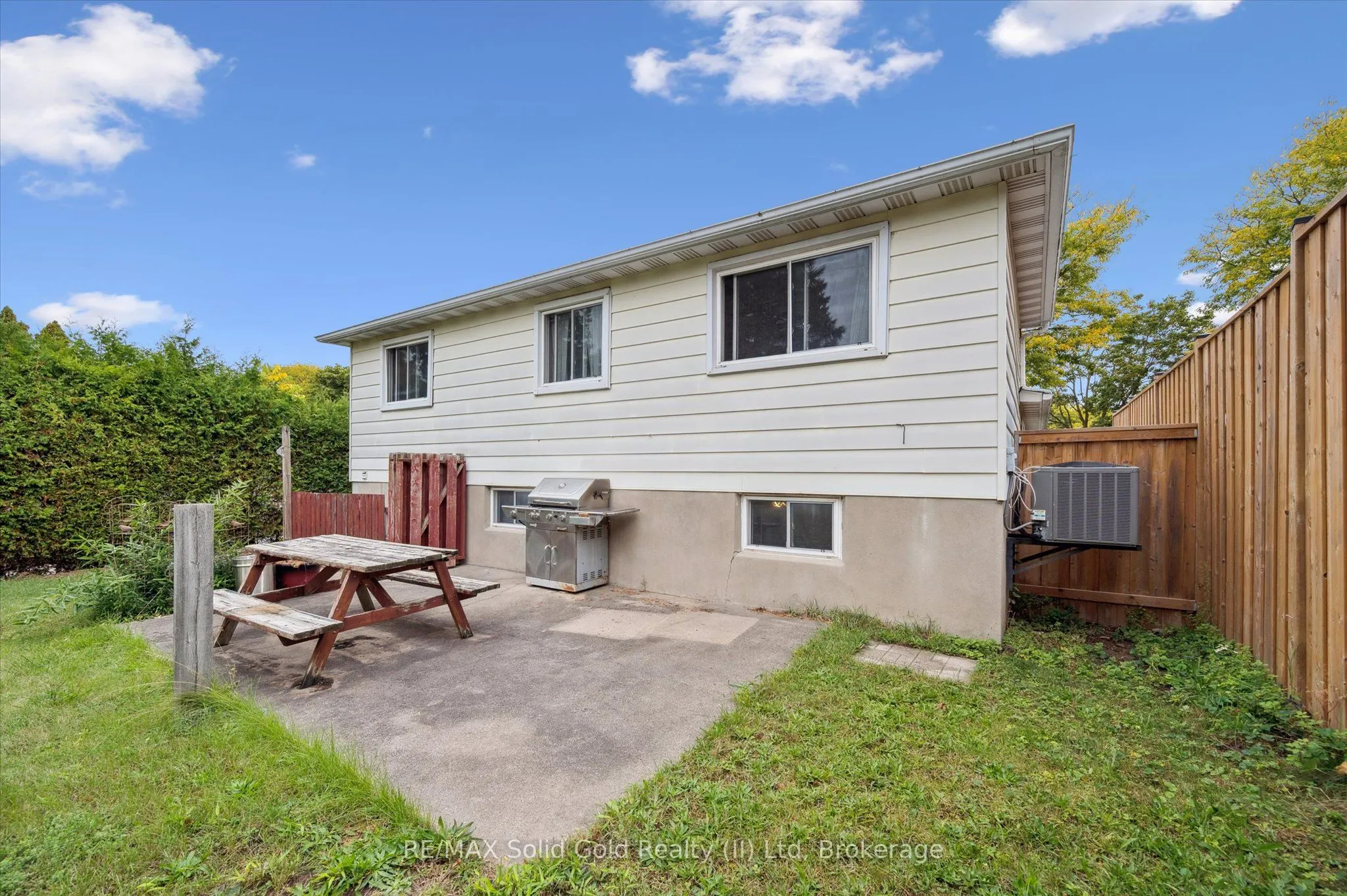 85 Christopher Drive