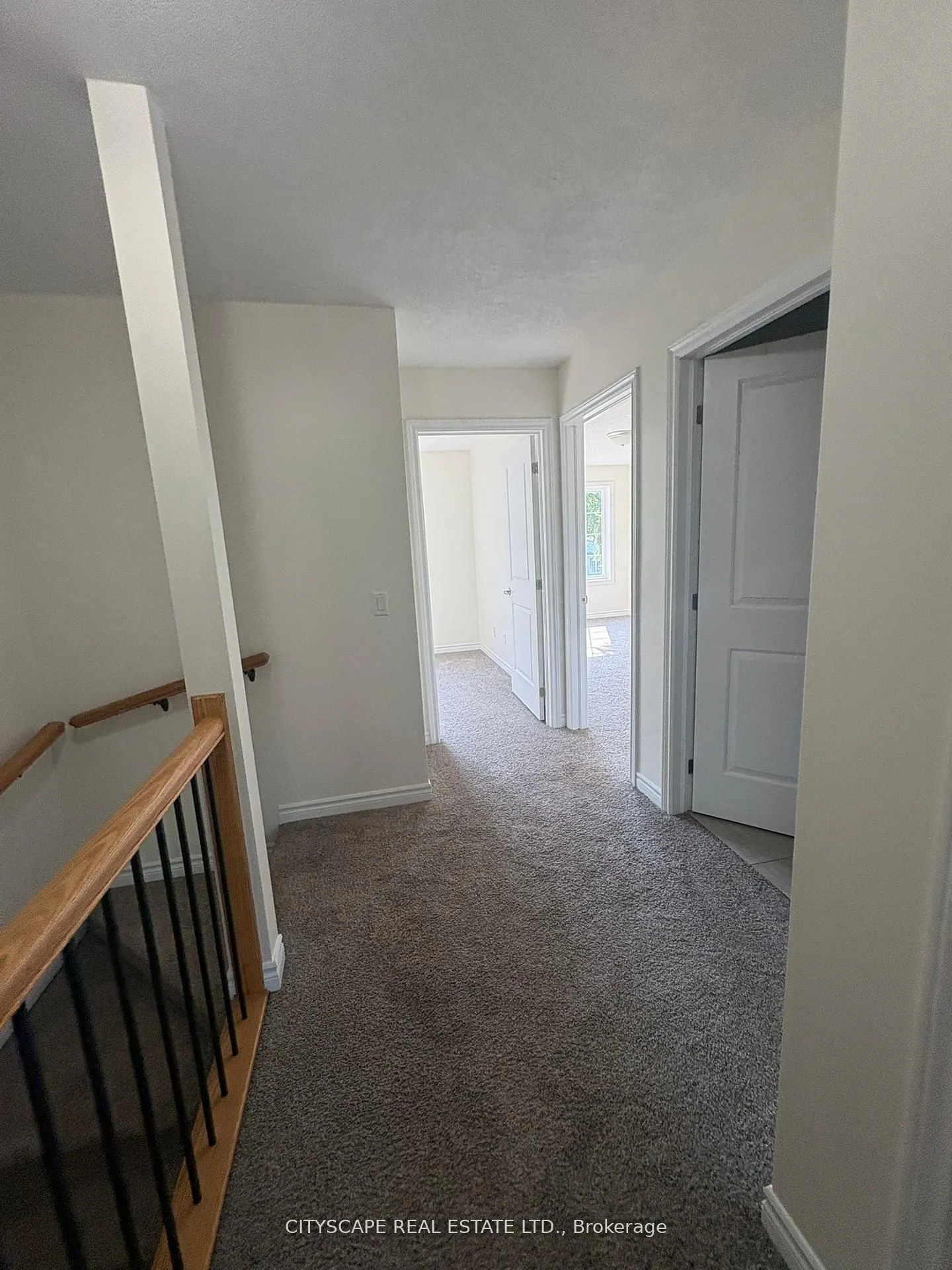 10 Dufferin Street, #2