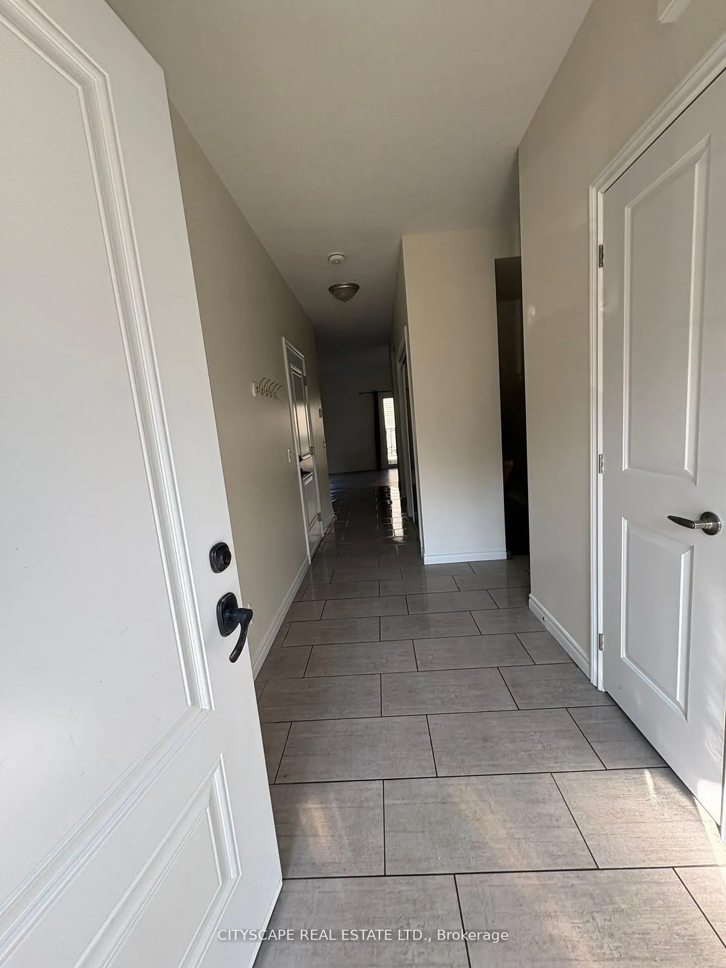 10 Dufferin Street, #2