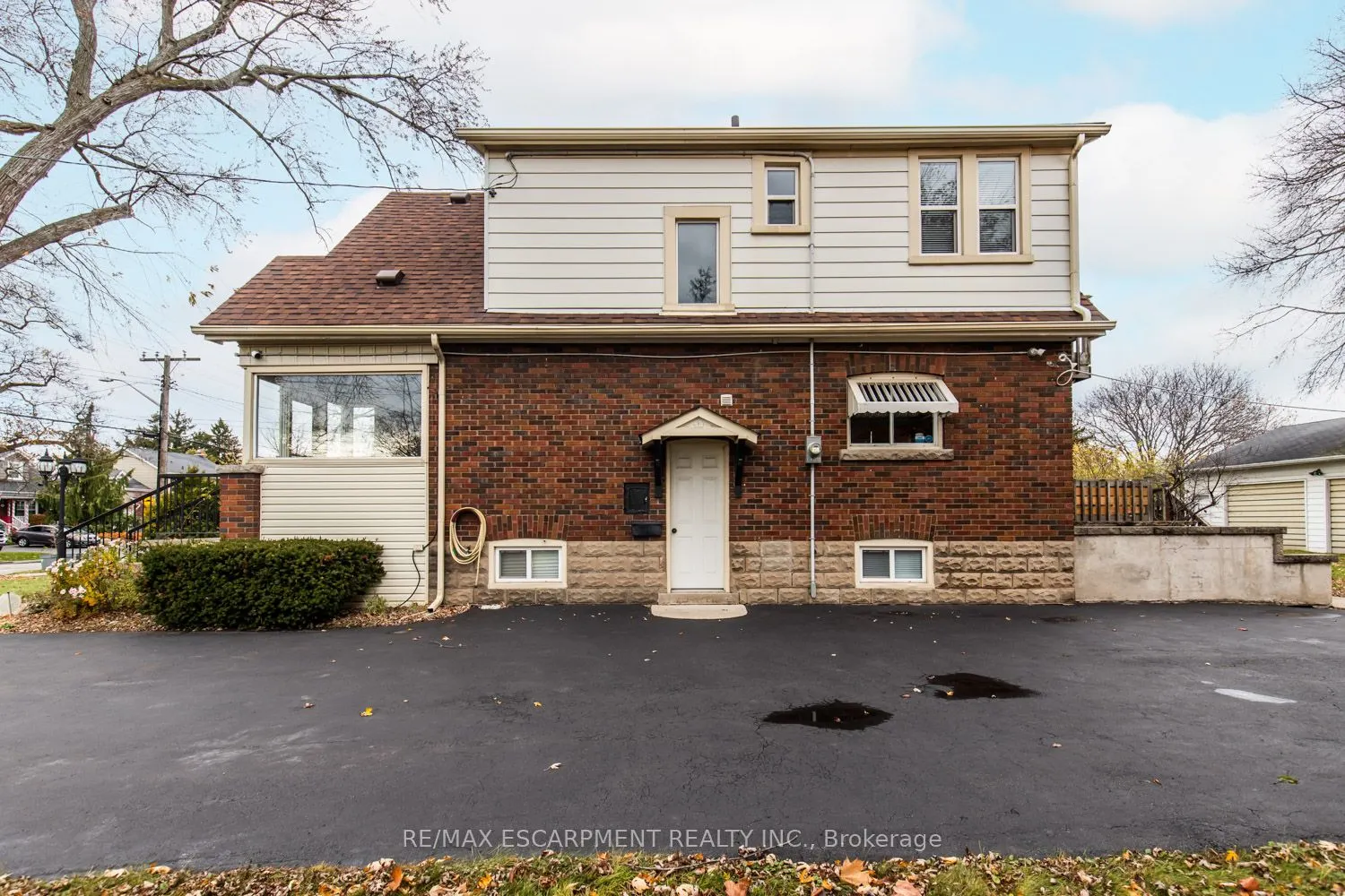 60 Lake Avenue Drive