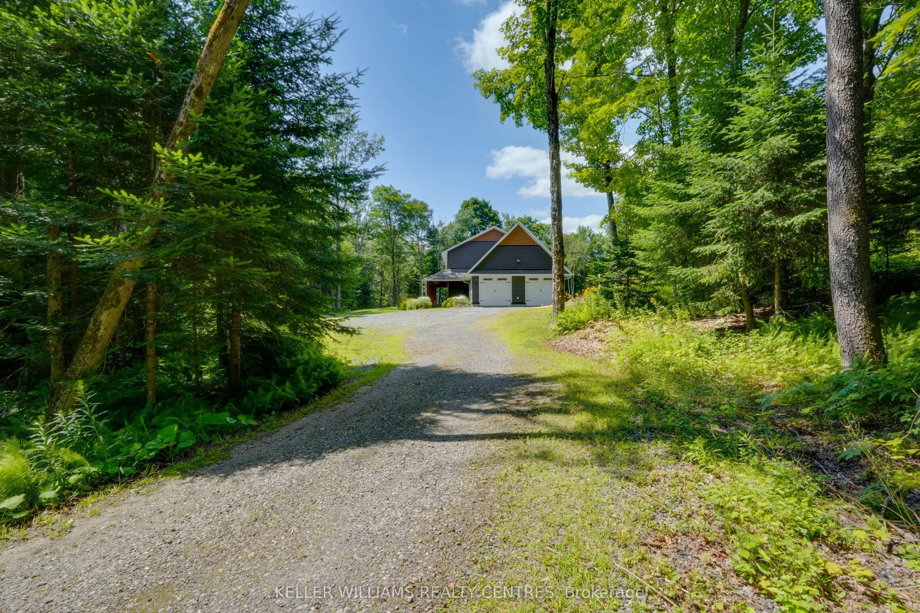 96 Lindgren Road E