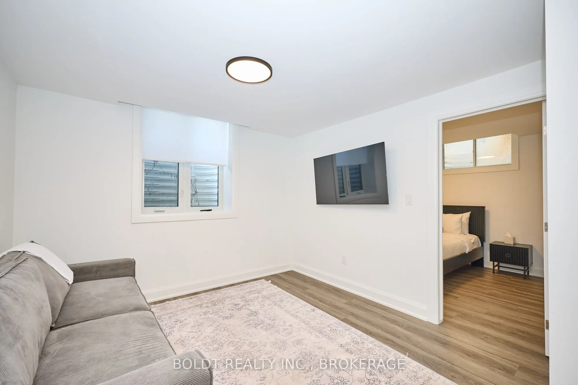 550 Mississauga Avenue