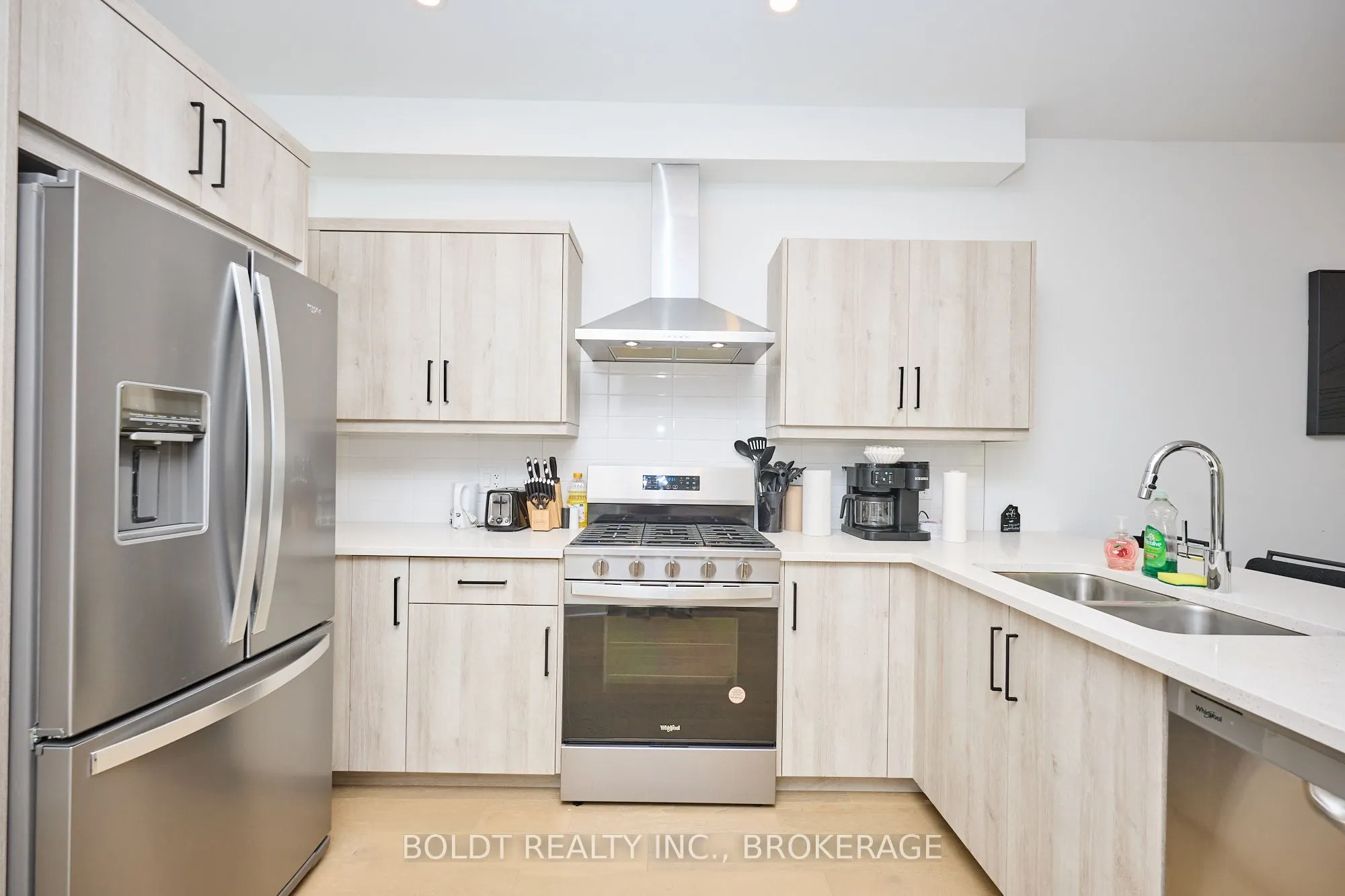 550 Mississauga Avenue