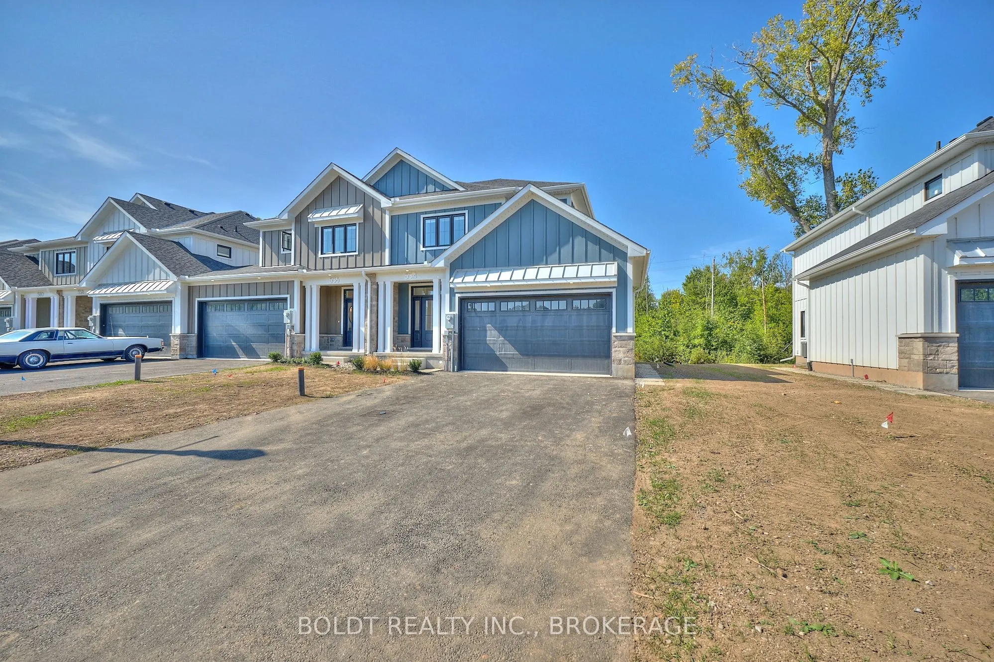 554 MISSISSAUGA Avenue