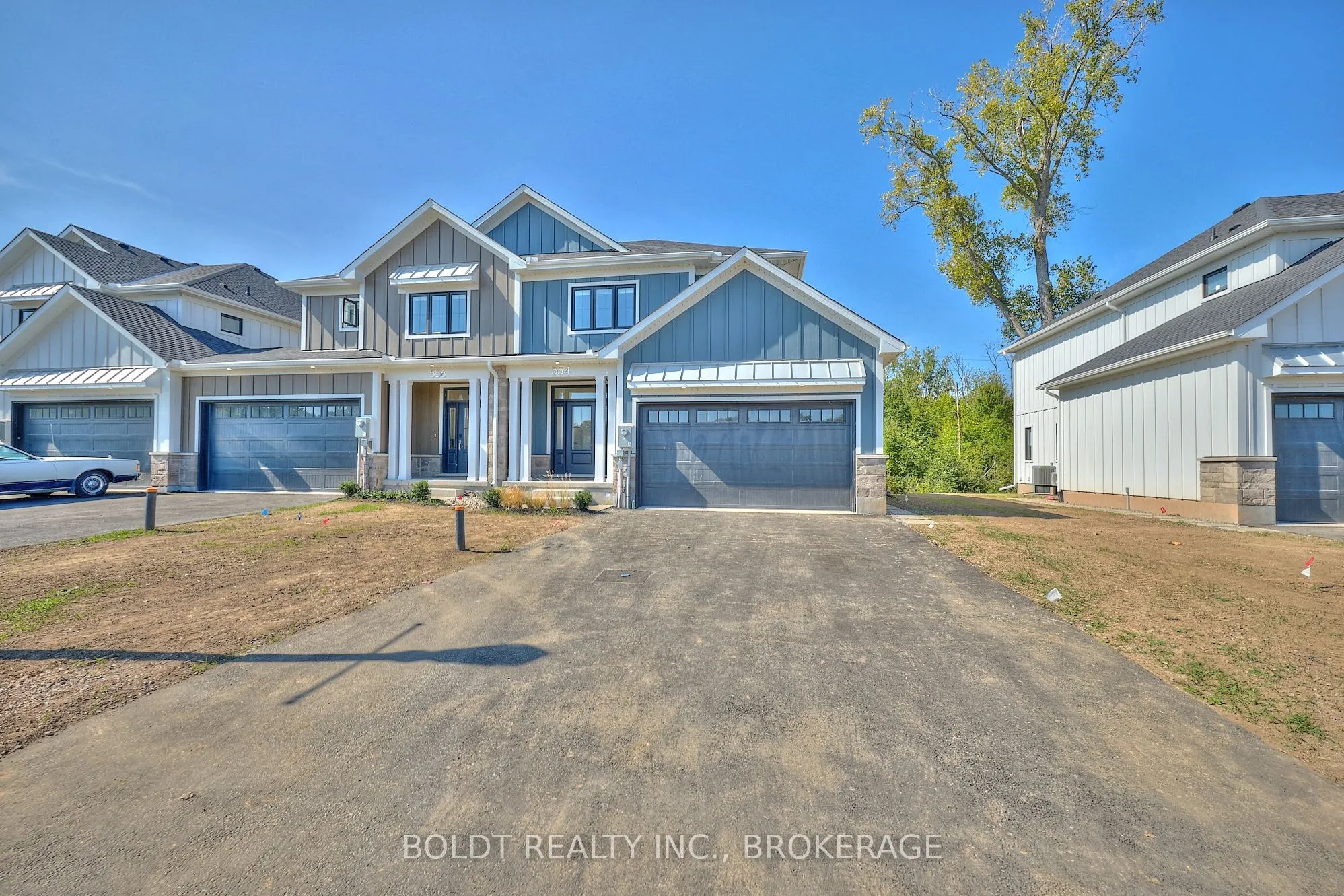 554 MISSISSAUGA Avenue