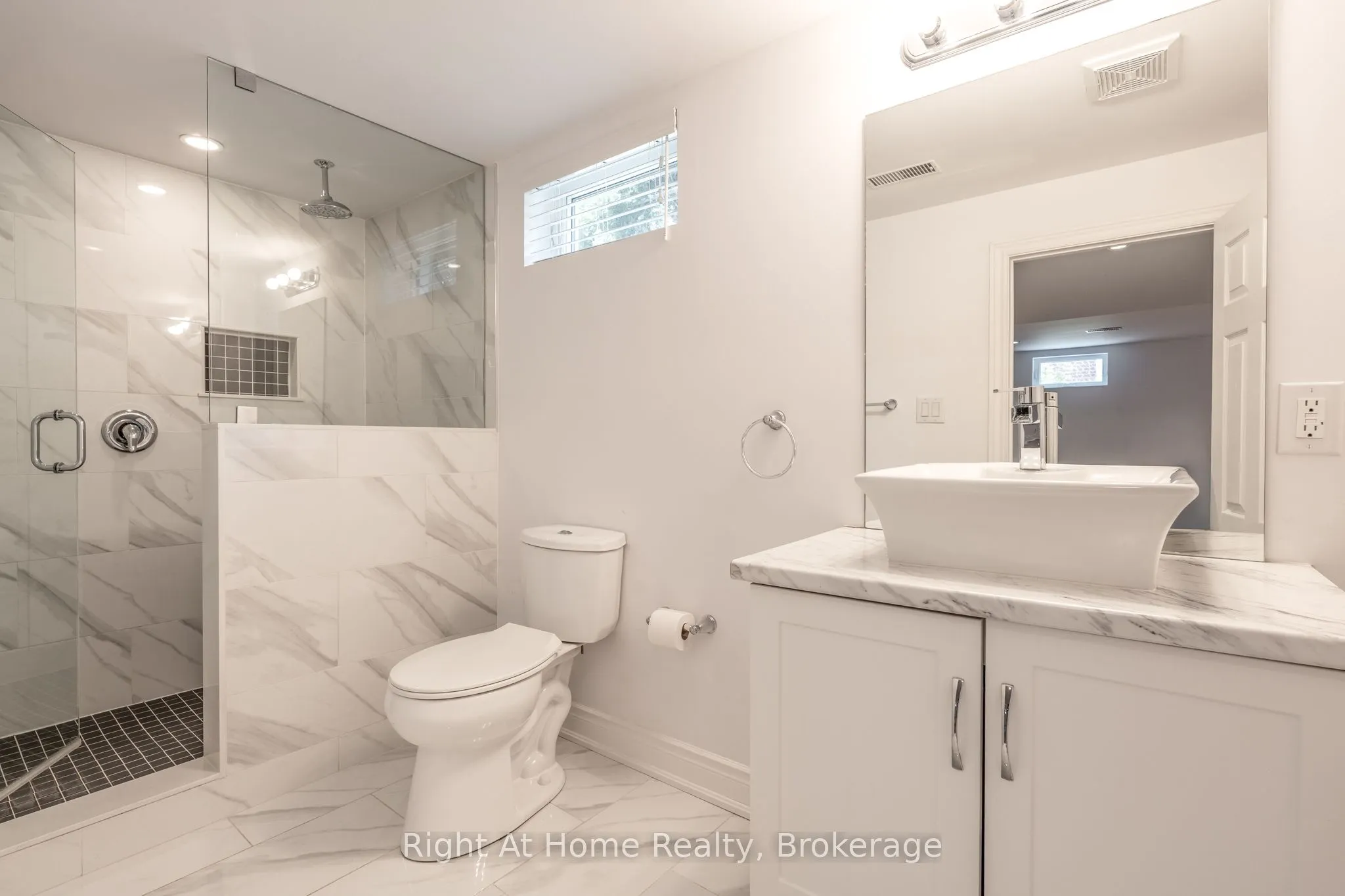 289 1/2 Pelham Road