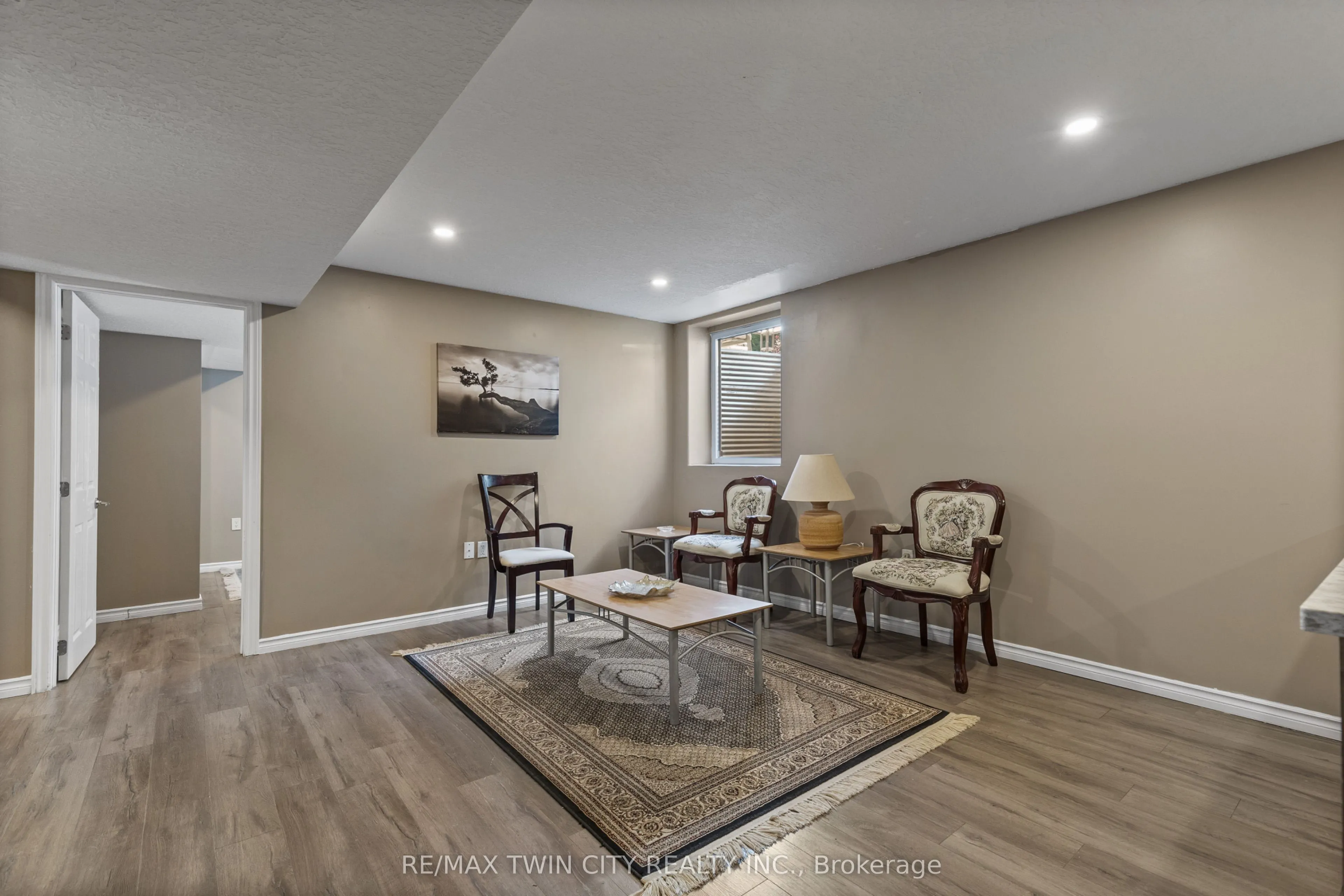 304 Falling Green Crescent