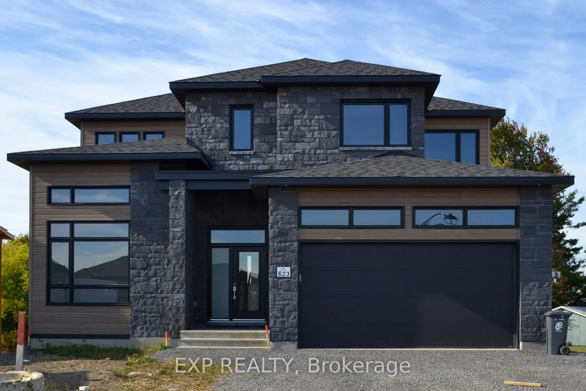 623 Montessor Crescent