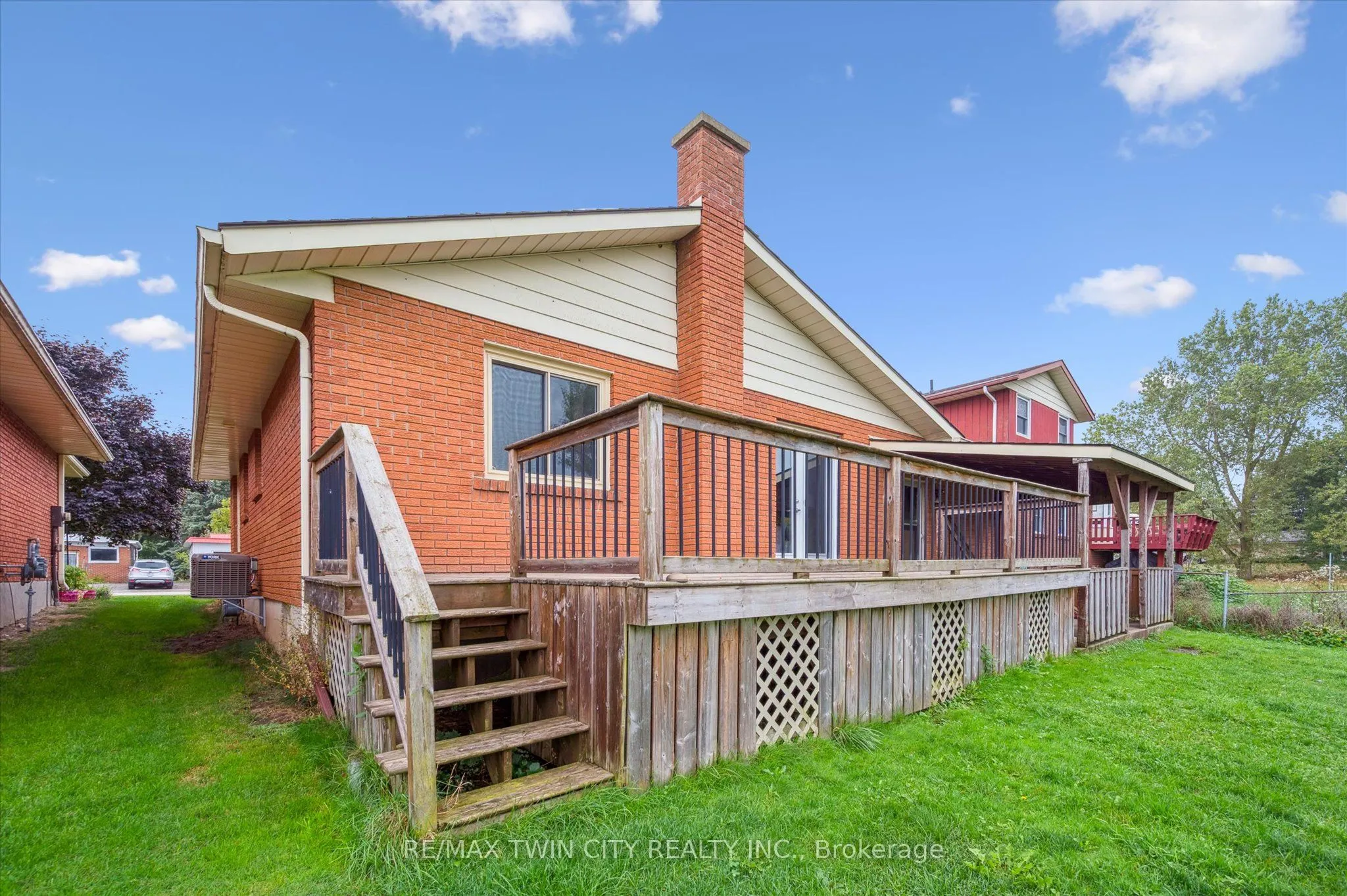 635 Raglan Street