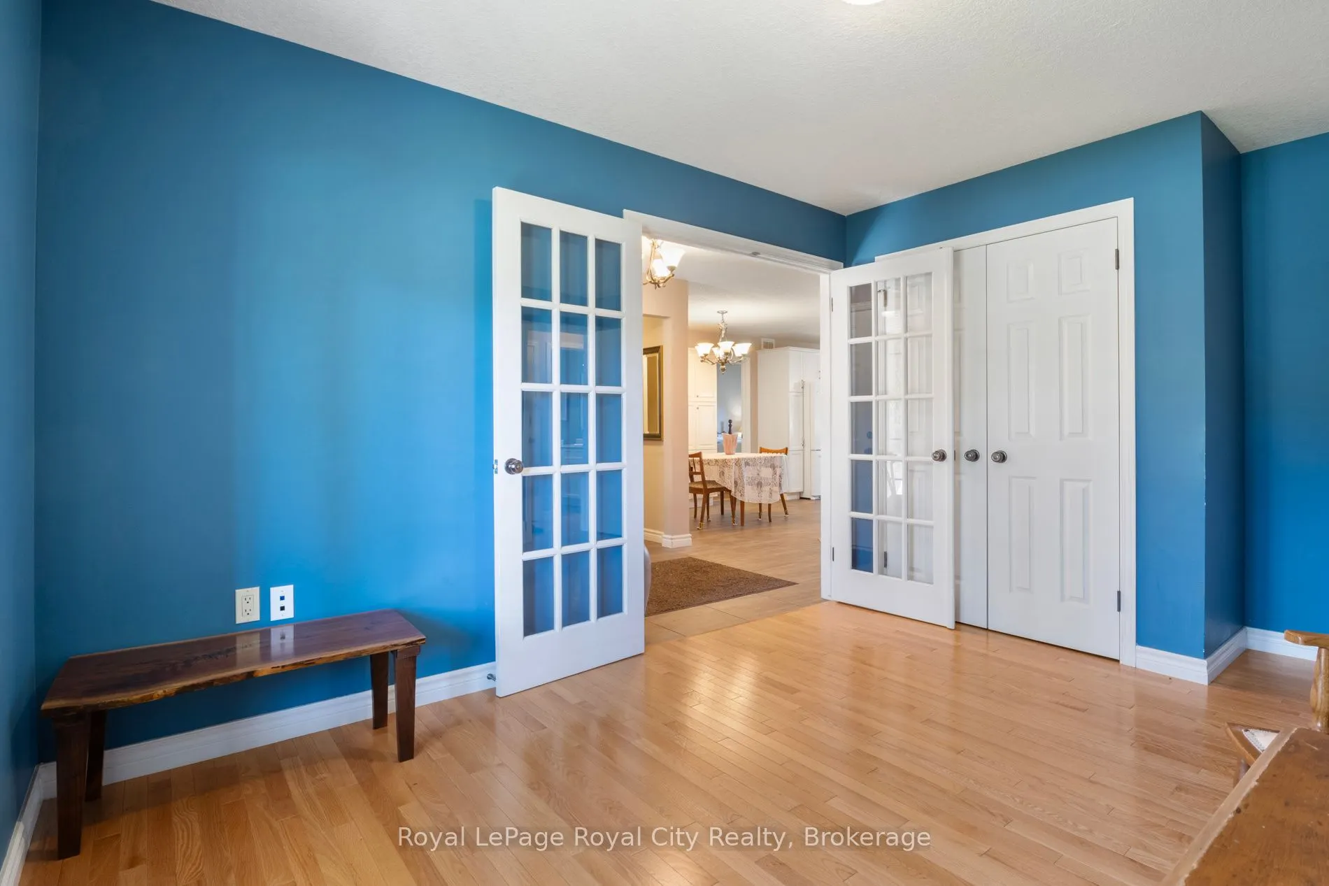 72 Stanley Crescent