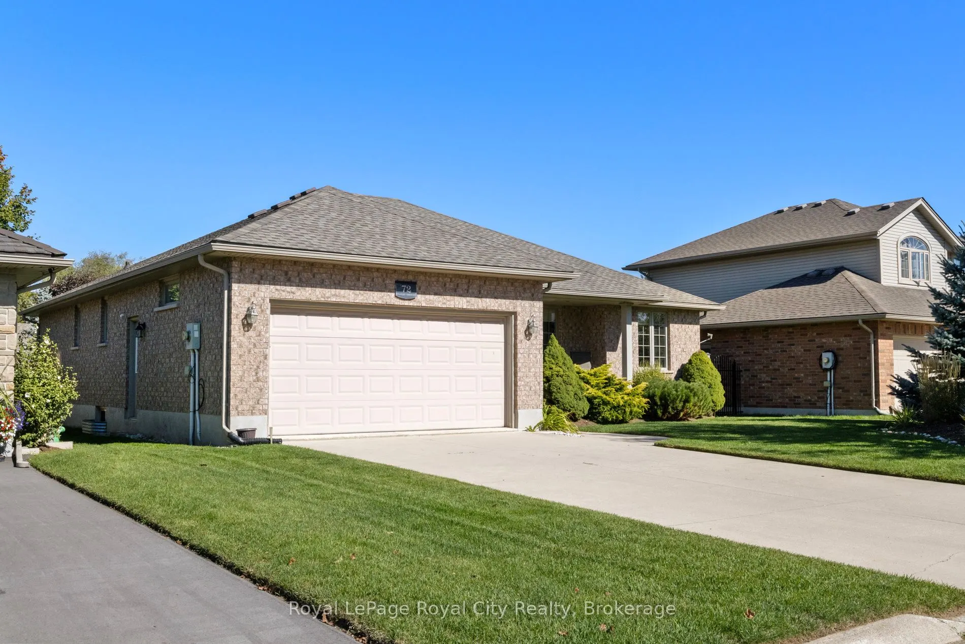 72 Stanley Crescent