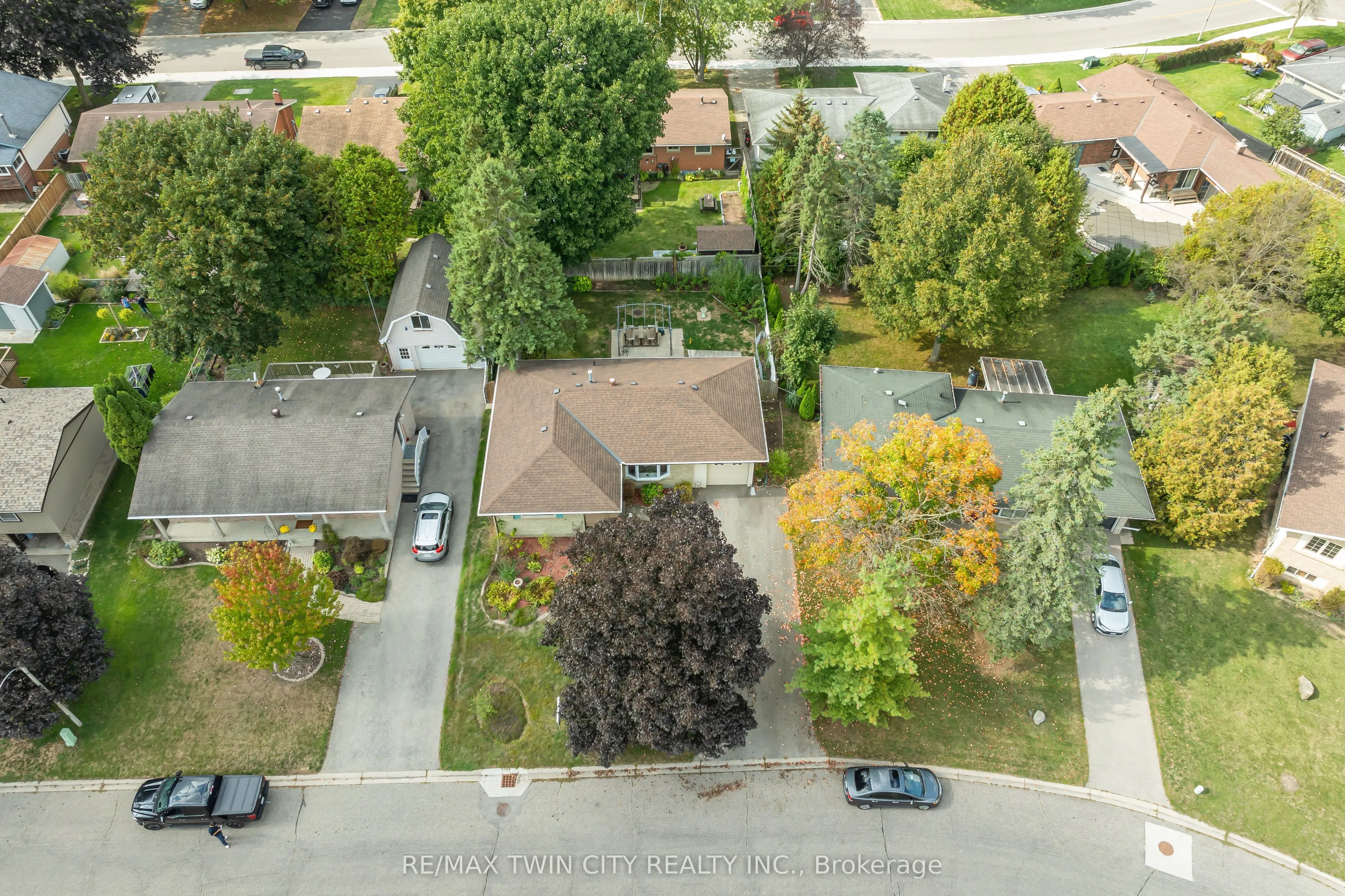 13 Gilston Parkway