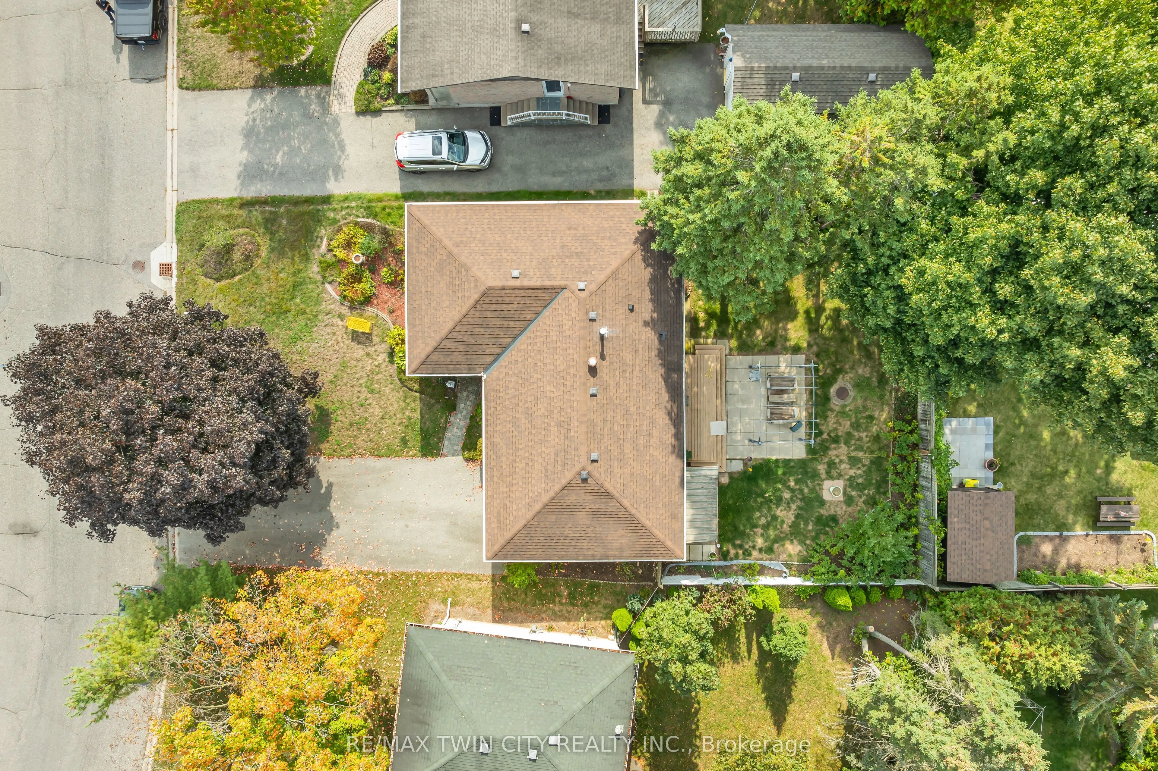 13 Gilston Parkway