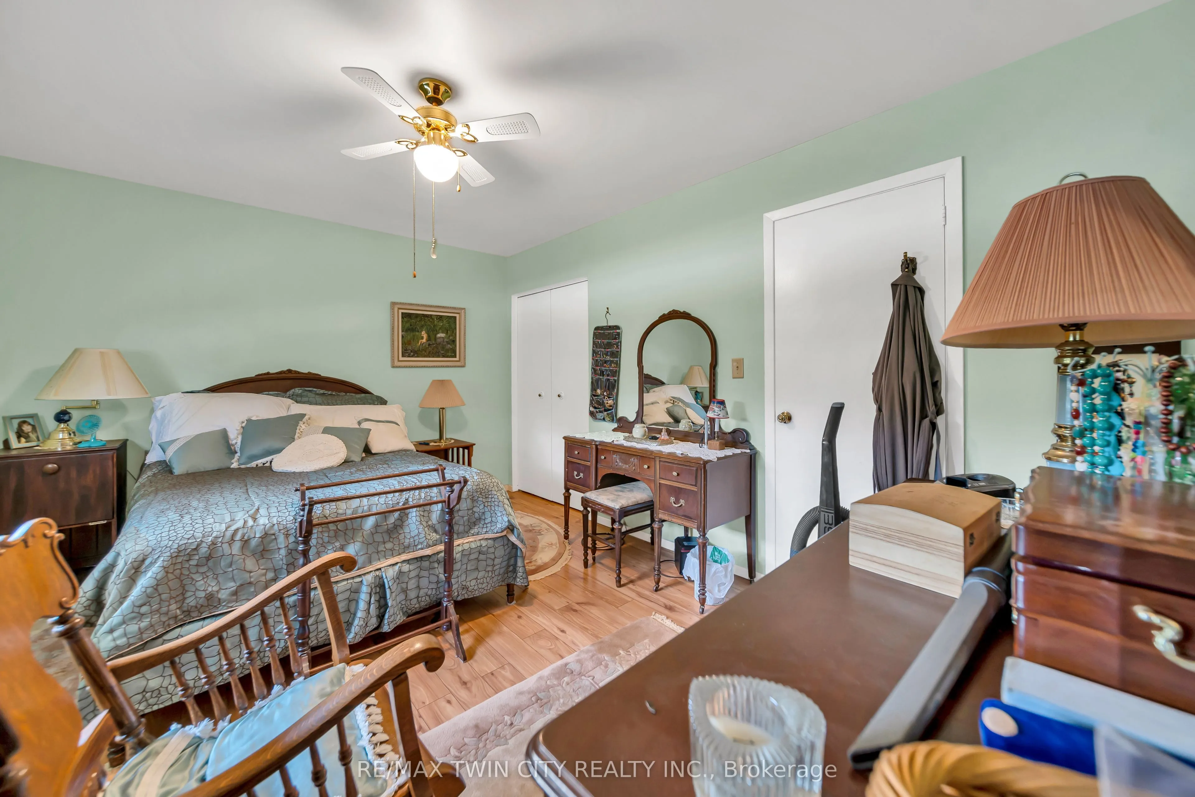 13 Gilston Parkway