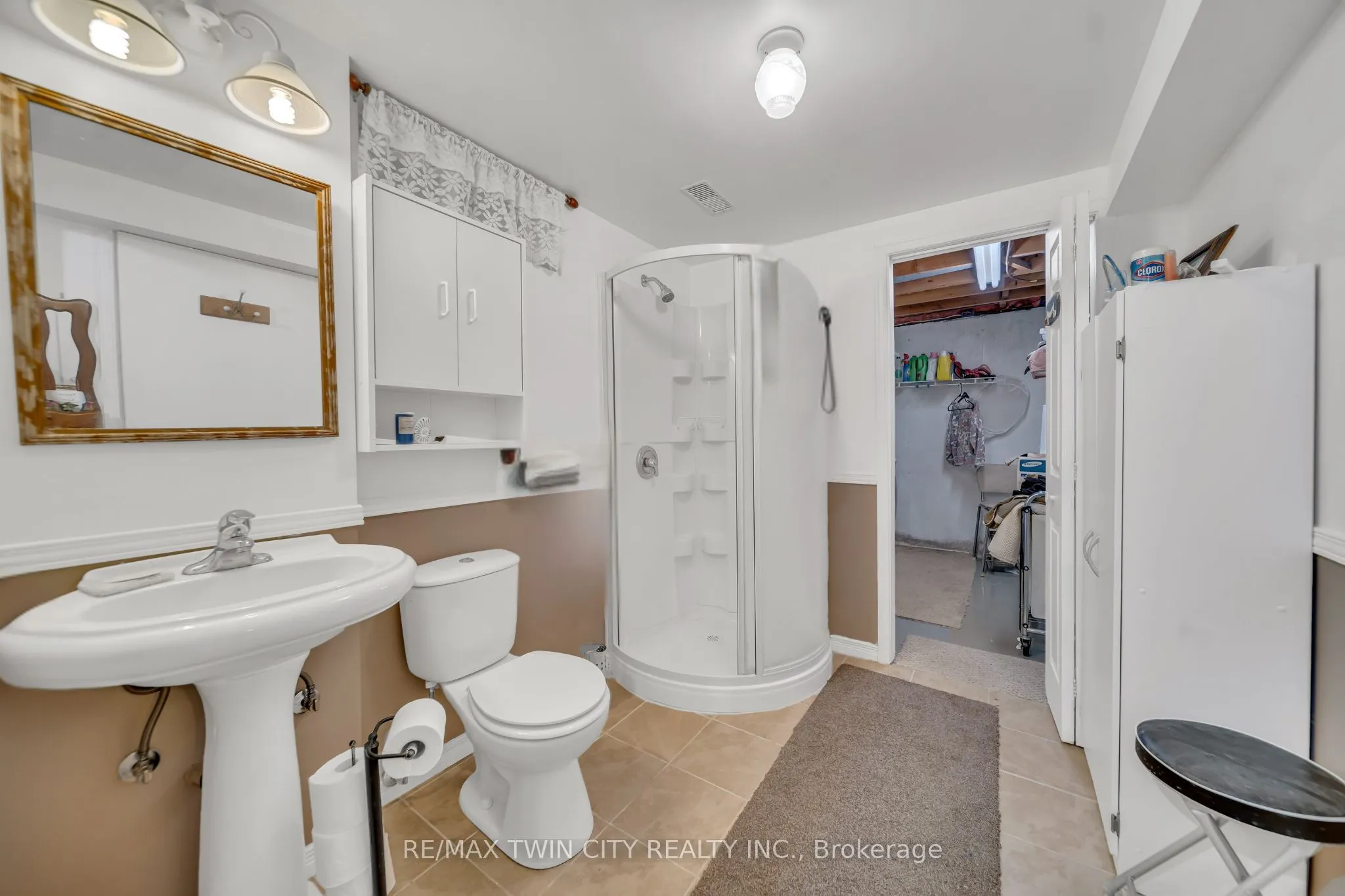 13 Gilston Parkway