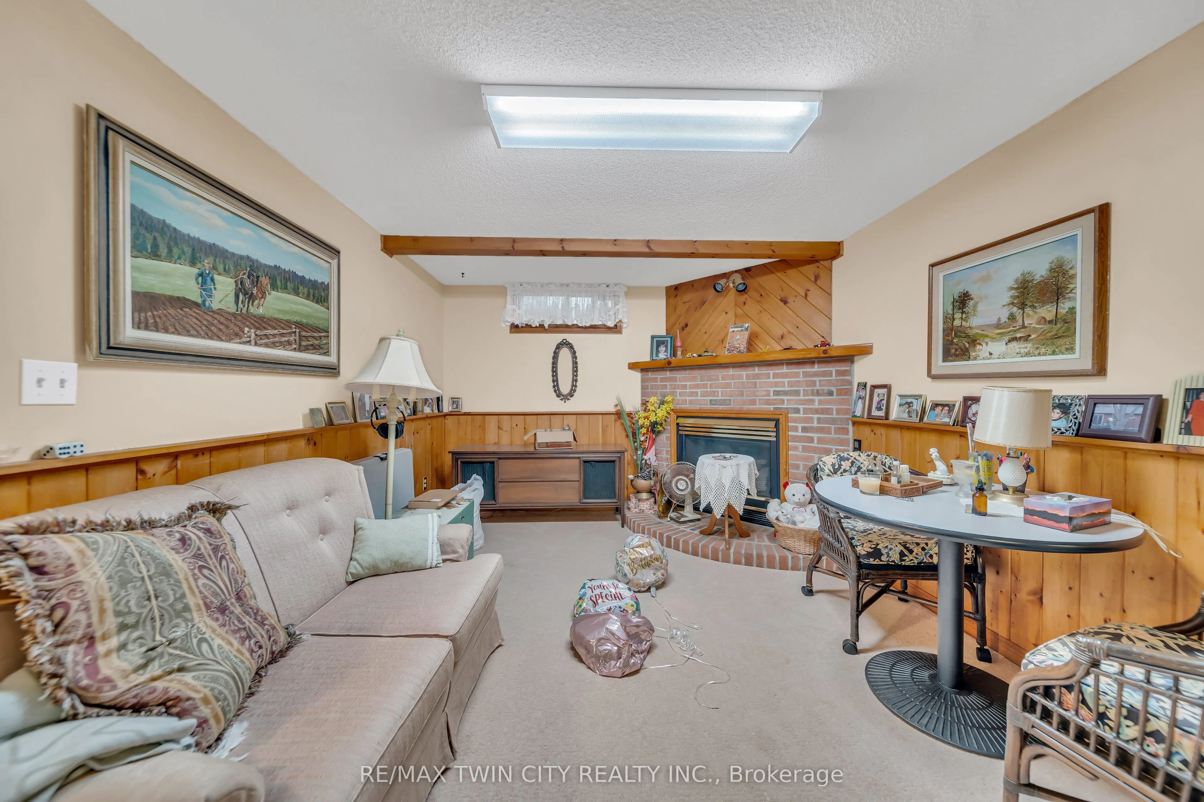 13 Gilston Parkway