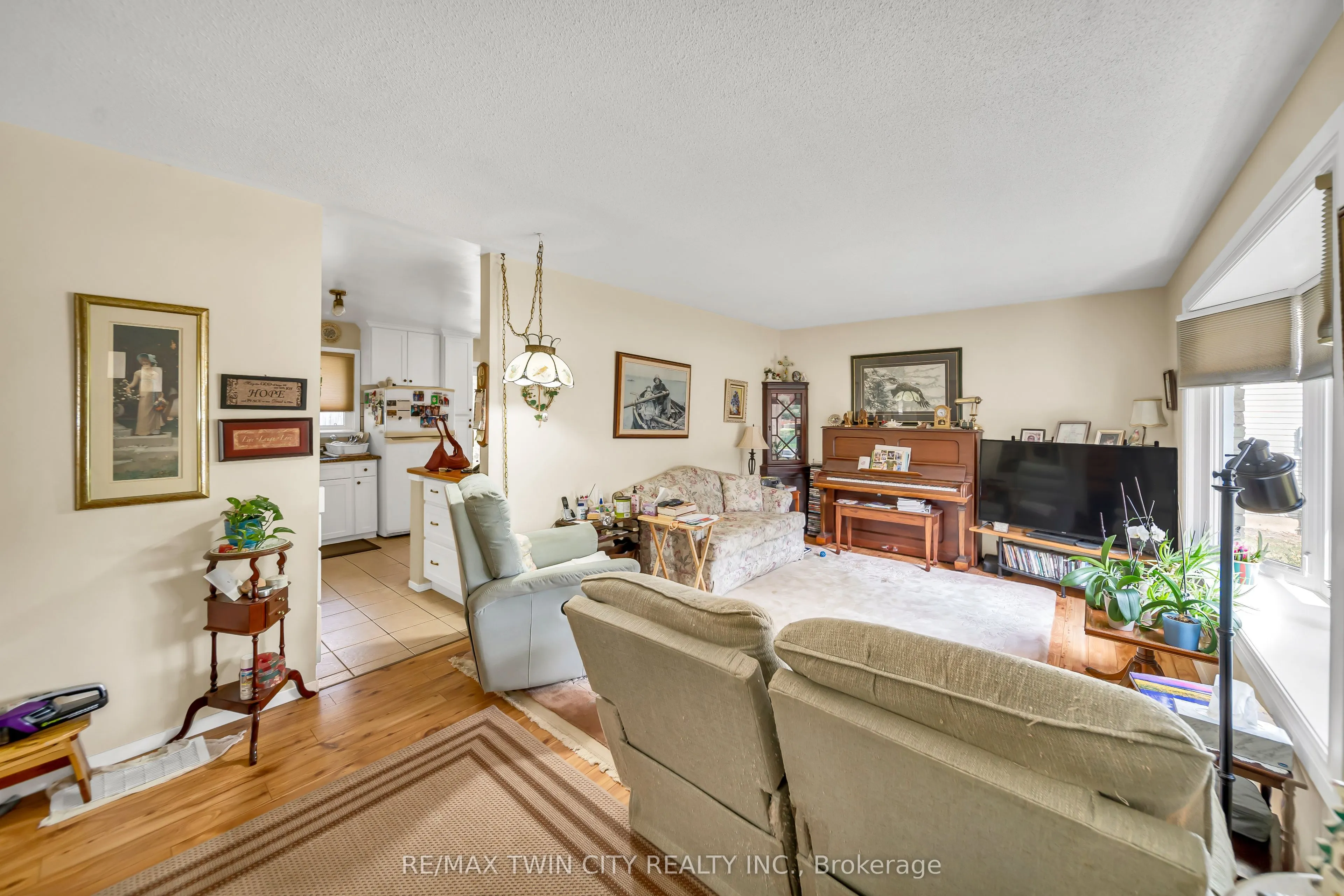13 Gilston Parkway