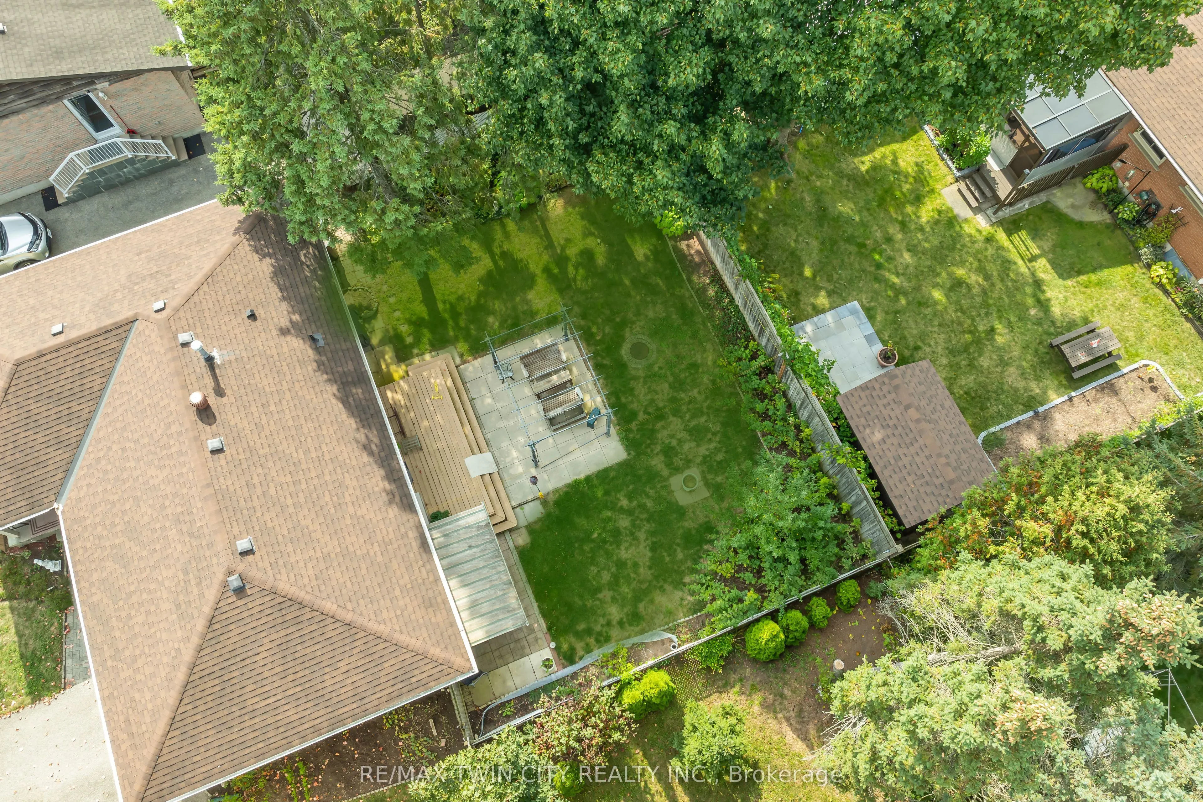 13 Gilston Parkway
