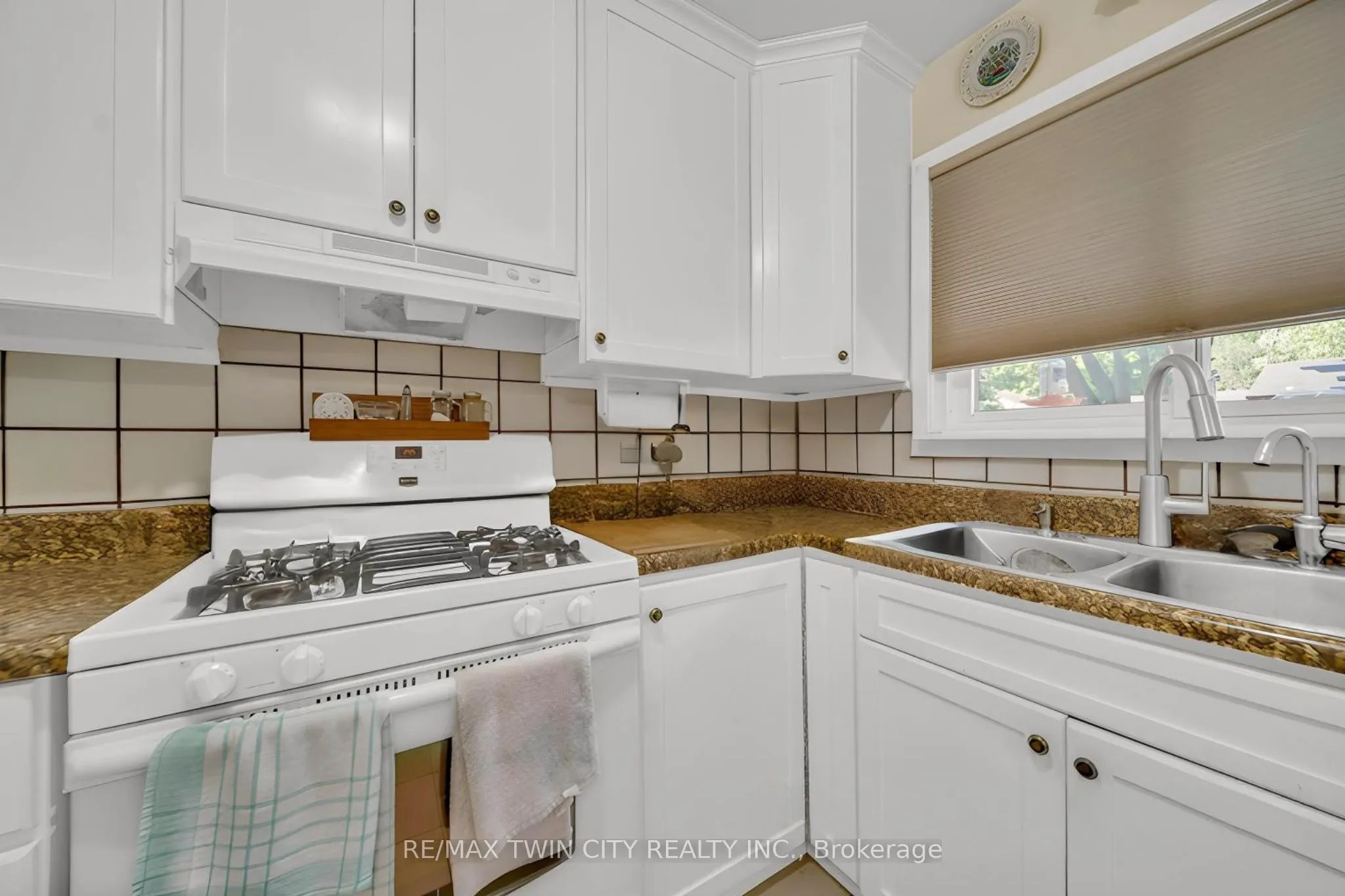 13 Gilston Parkway