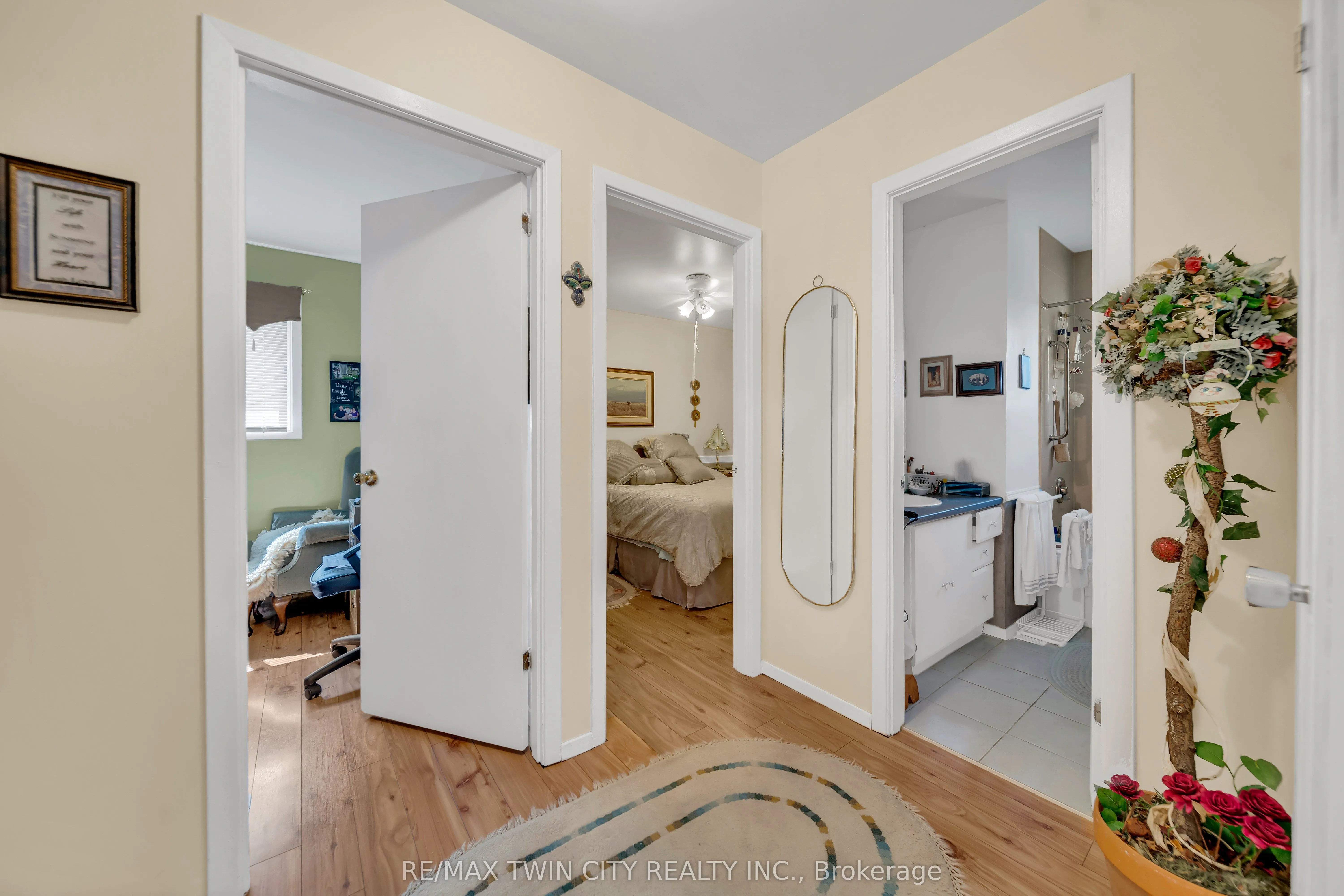 13 Gilston Parkway