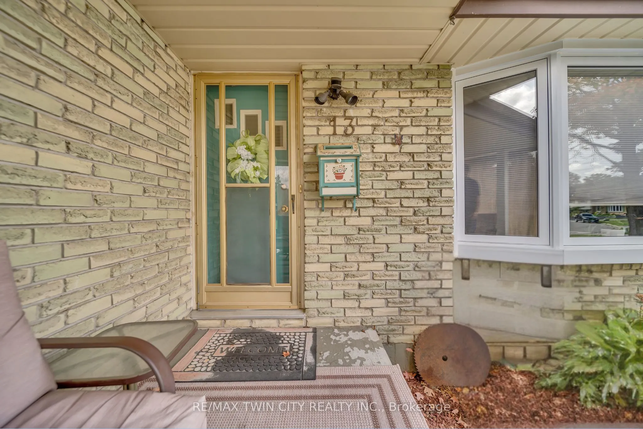 13 Gilston Parkway