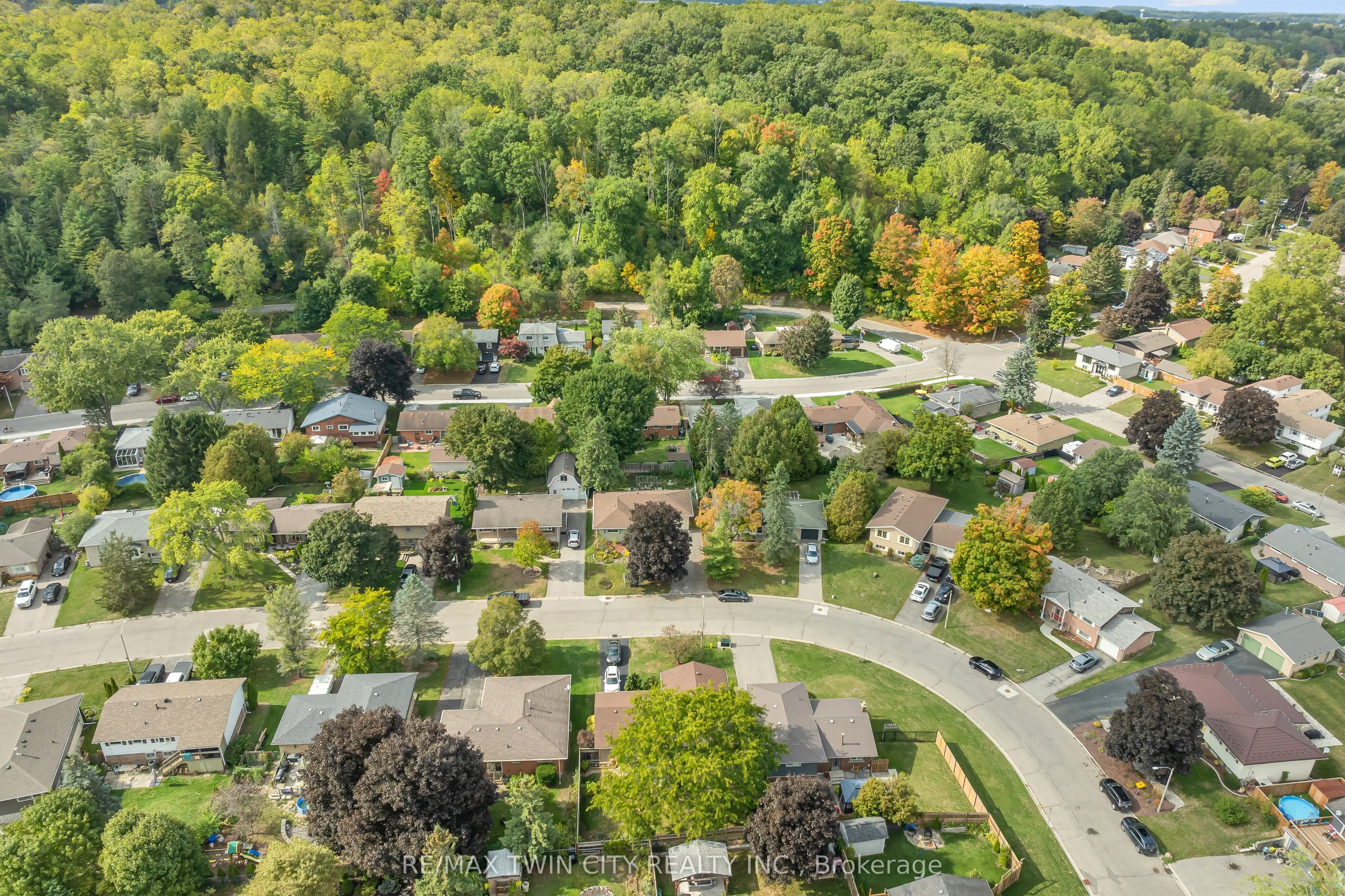 13 Gilston Parkway