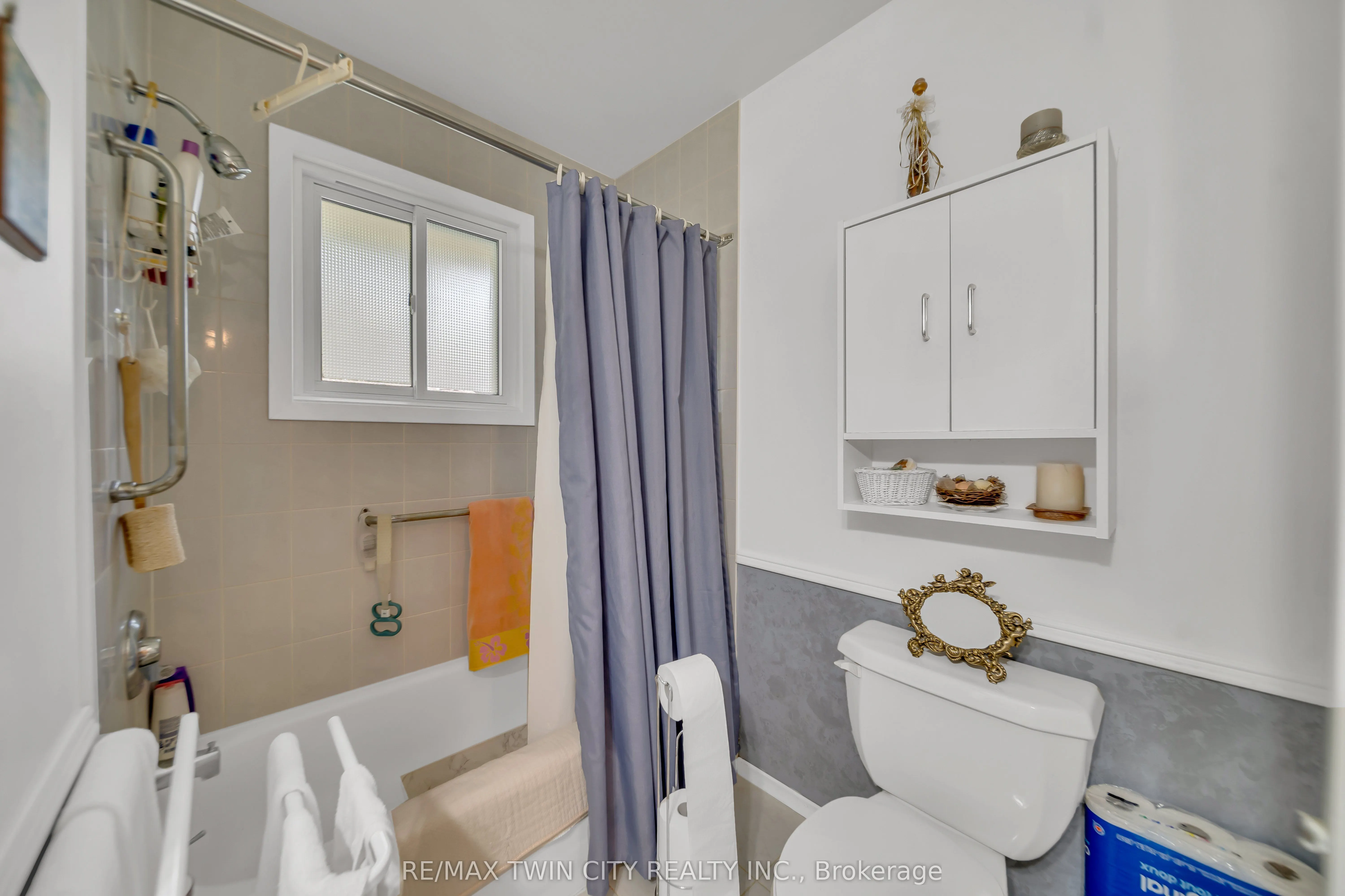 13 Gilston Parkway