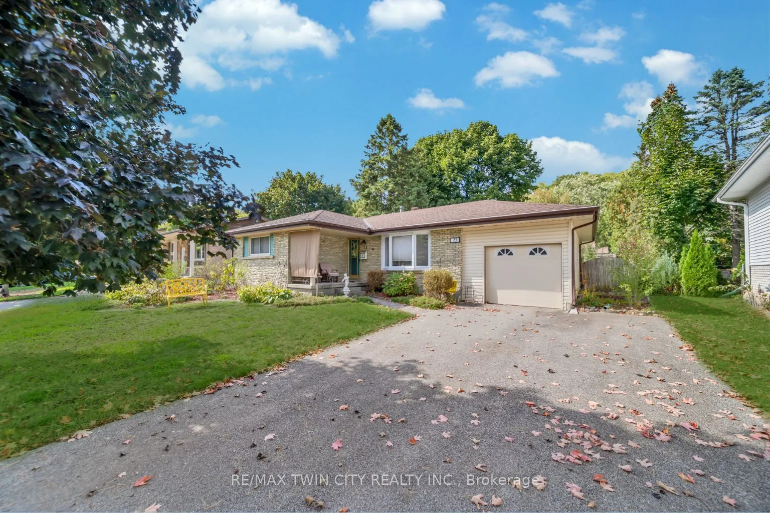 13 Gilston Parkway