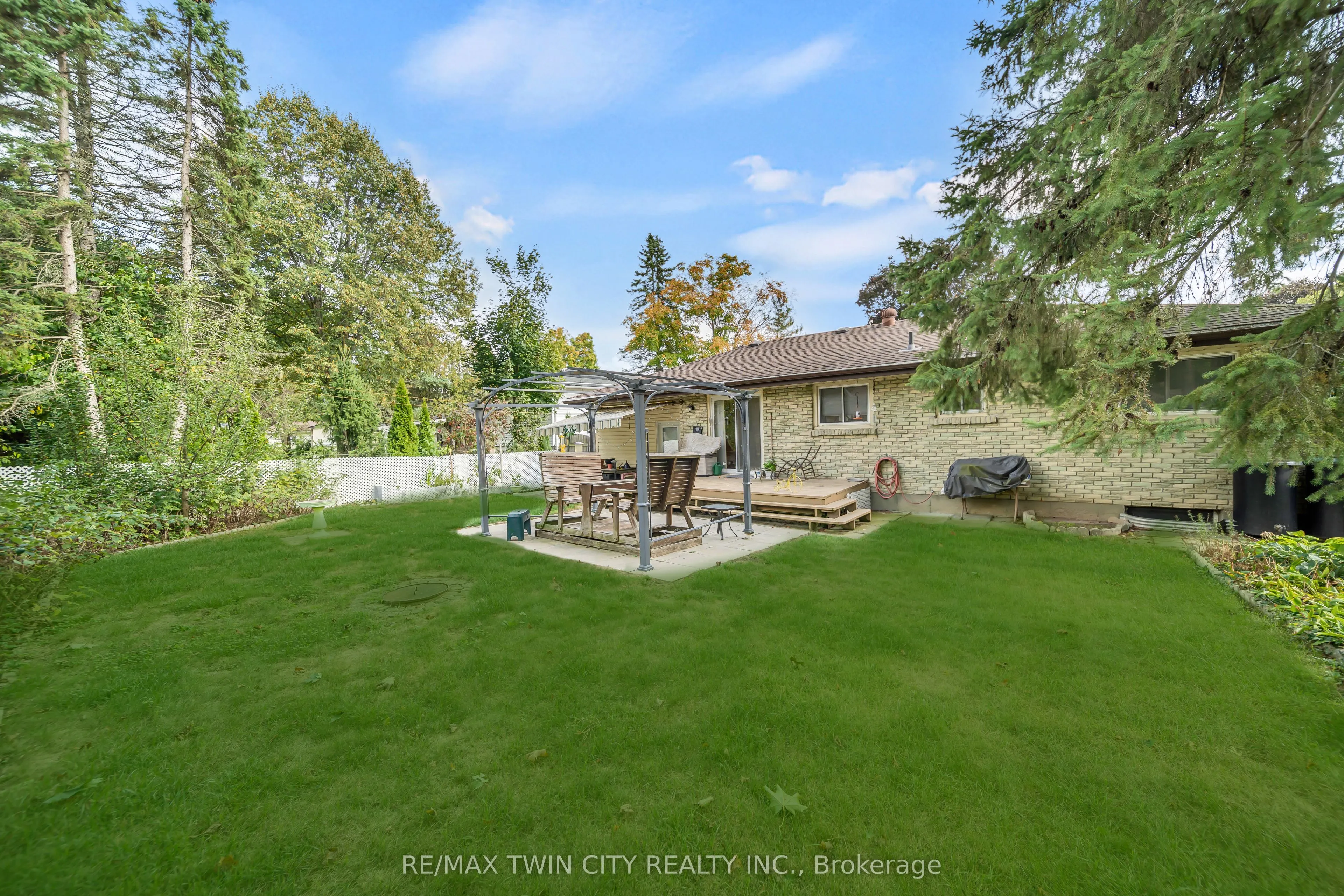 13 Gilston Parkway