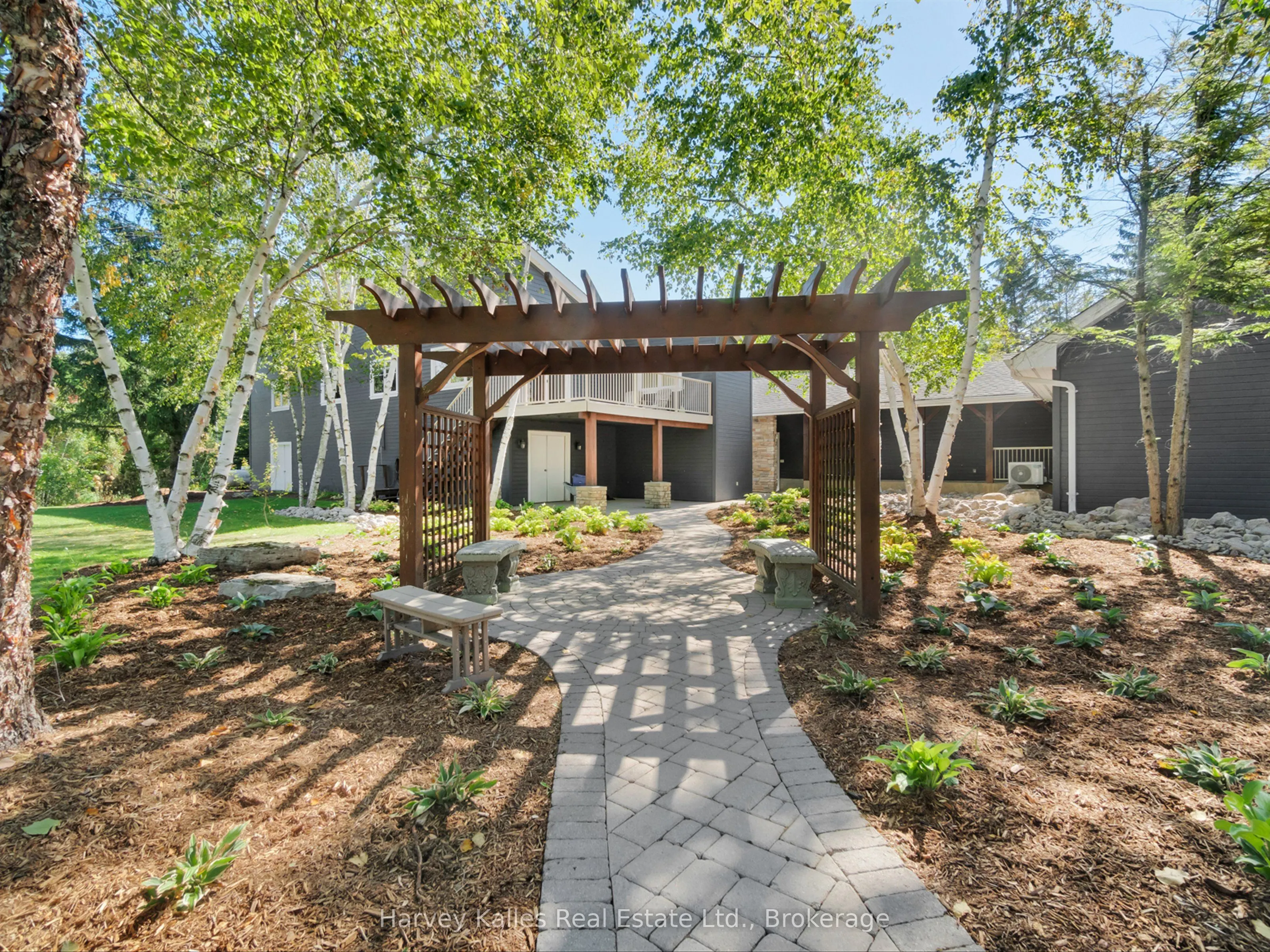 5 Leaside Street