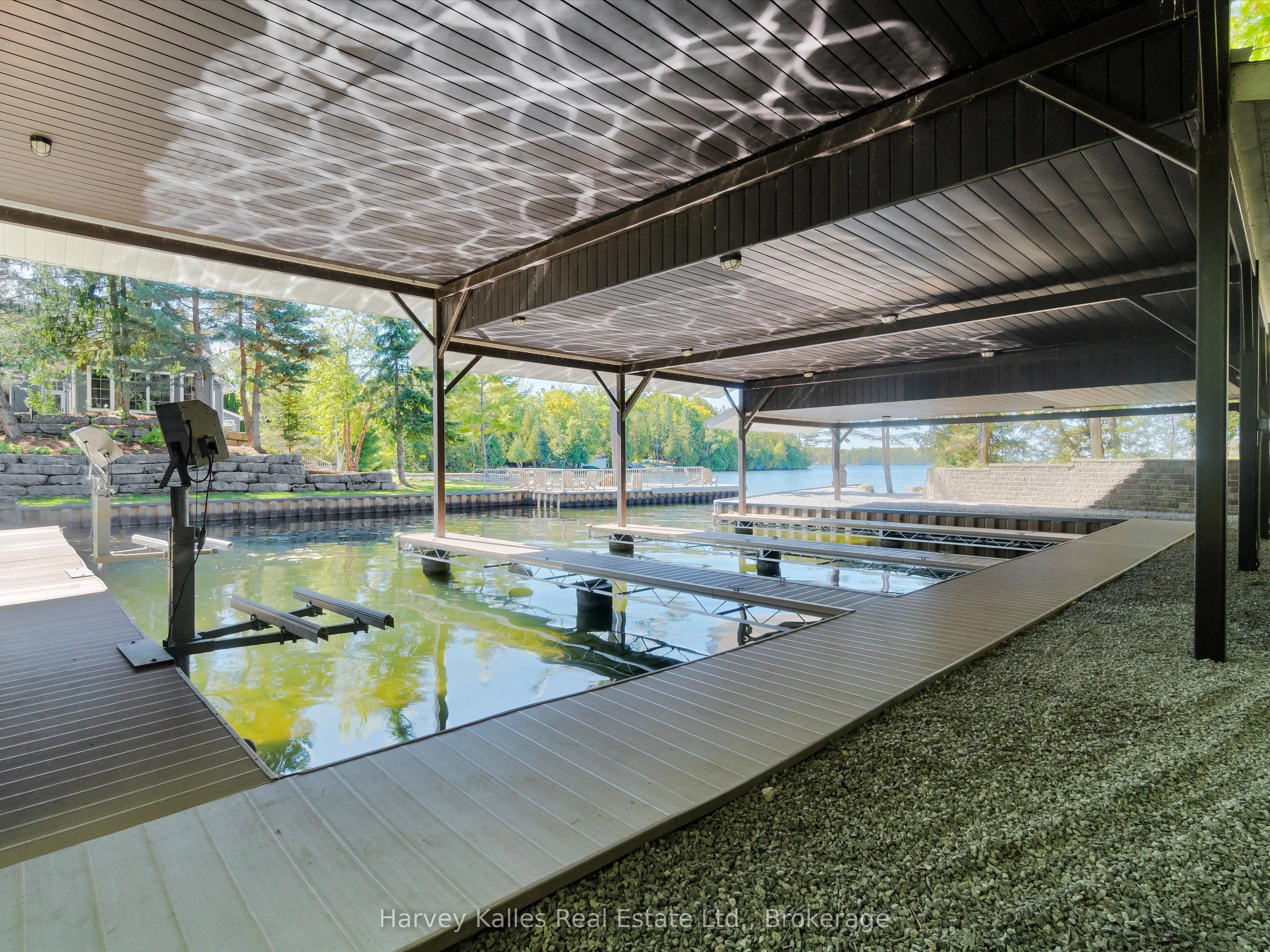 5 Leaside Street