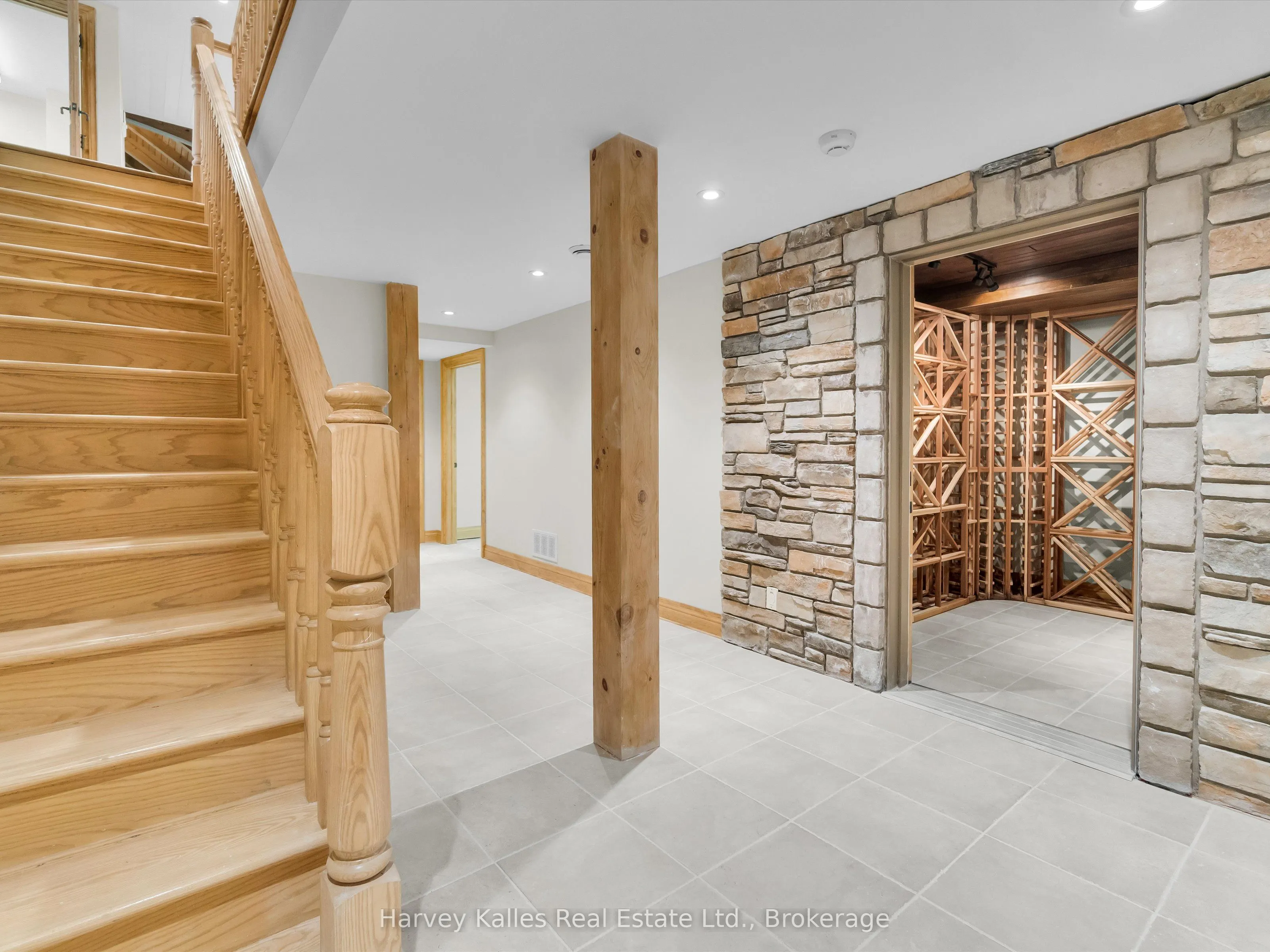 5 Leaside Street