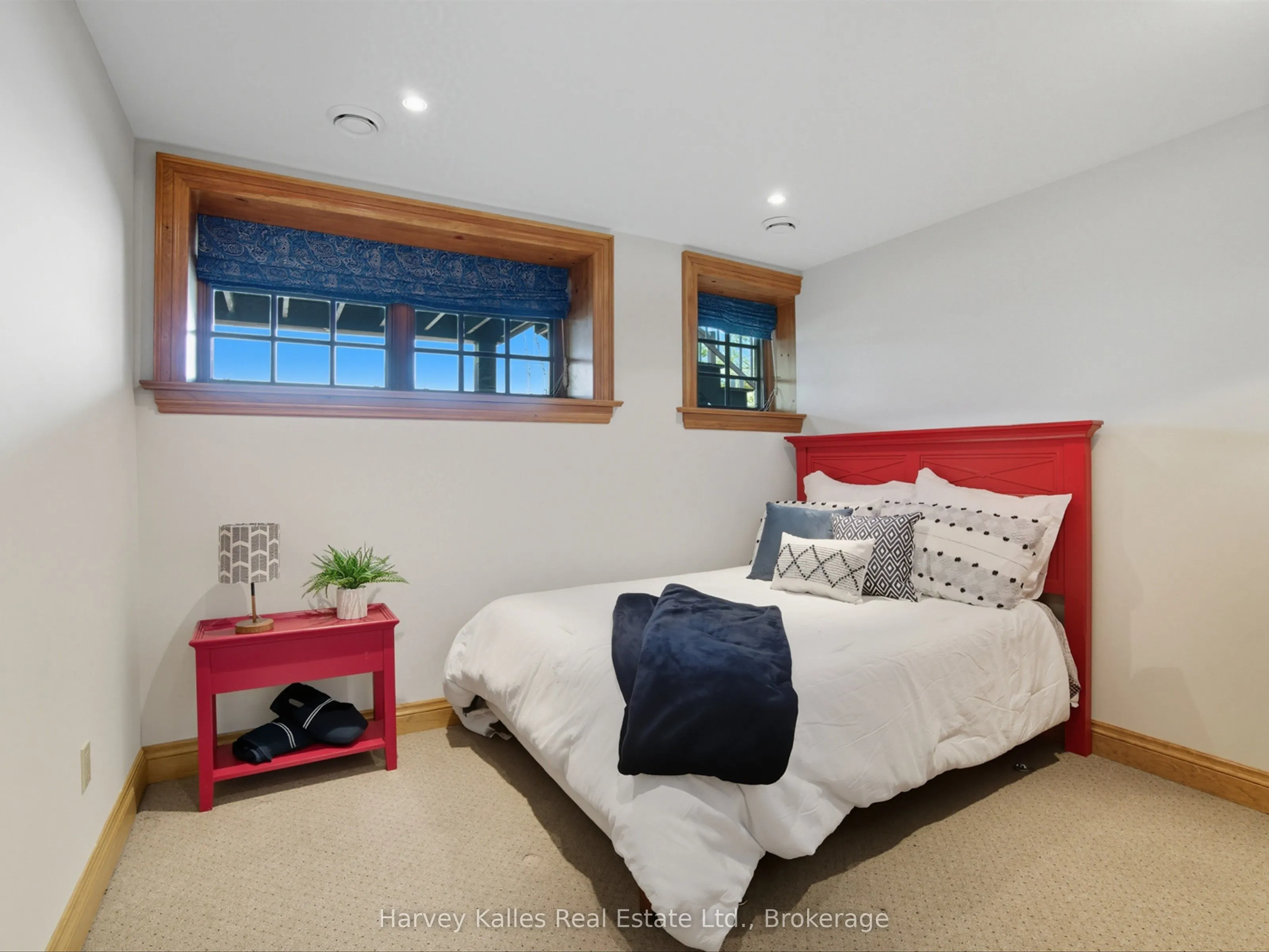 5 Leaside Street