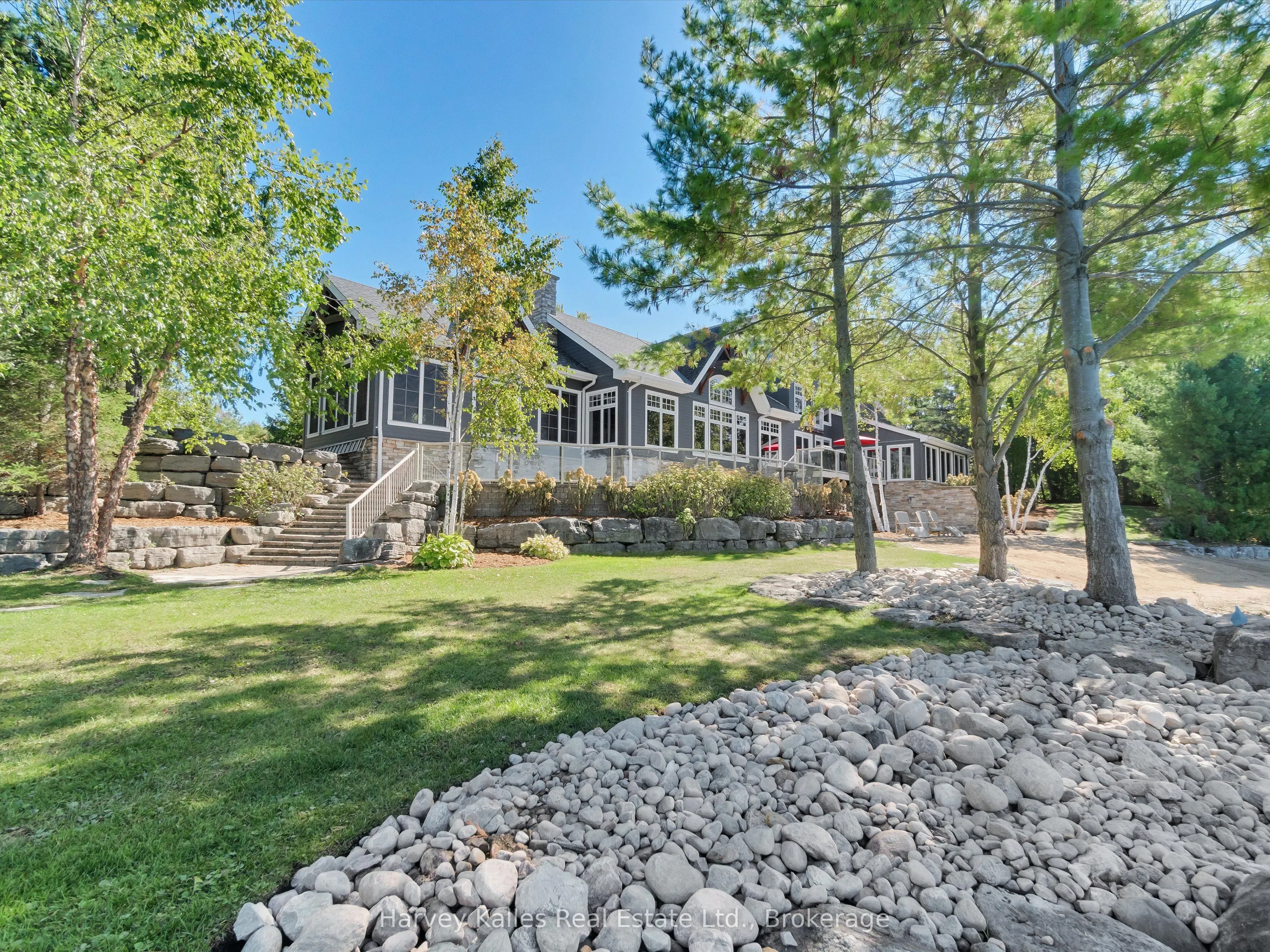 5 Leaside Street