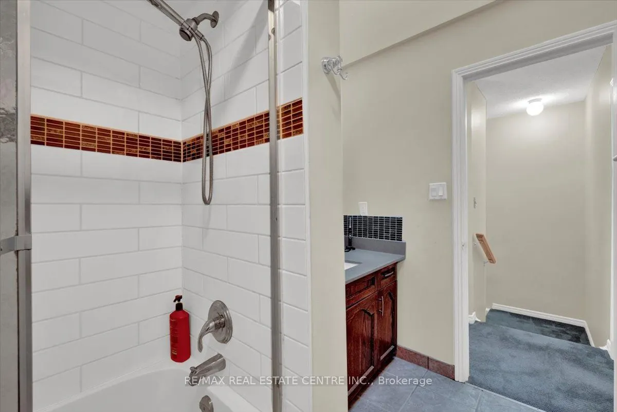 1983 Main Street W, #1