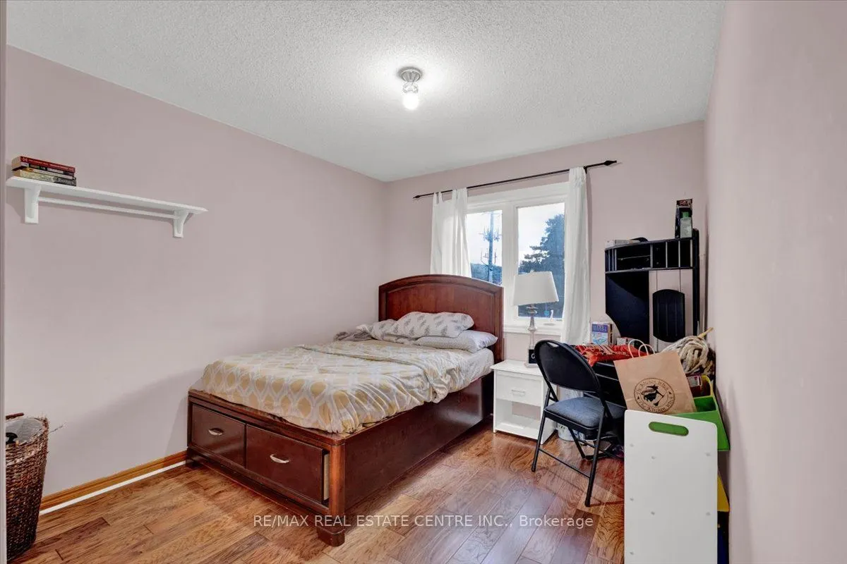 1983 Main Street W, #1