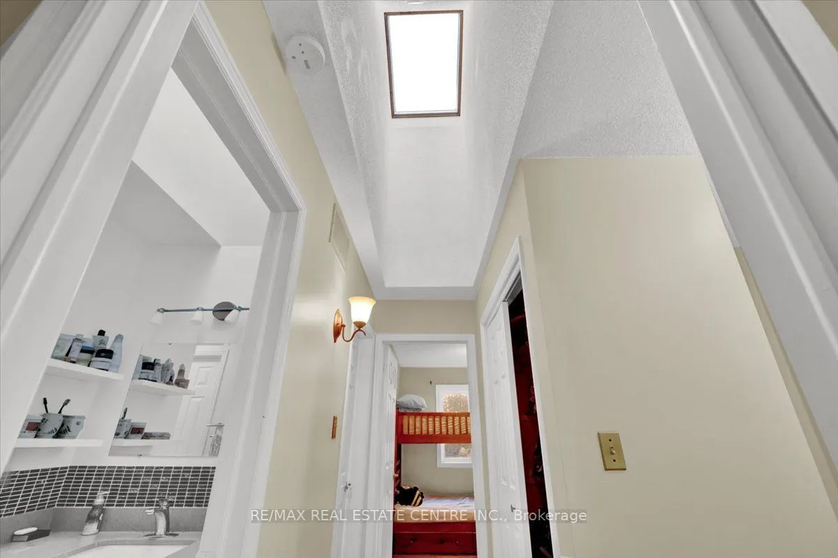 1983 Main Street W, #1