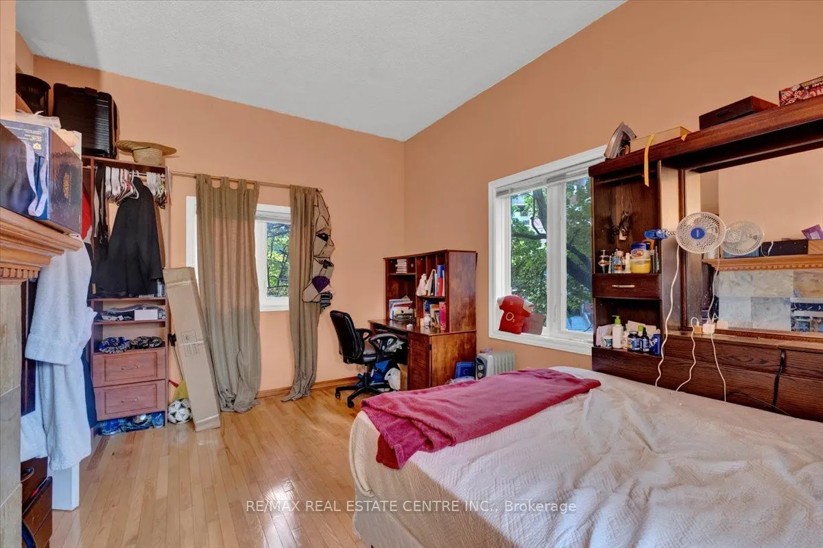 1983 Main Street W, #1