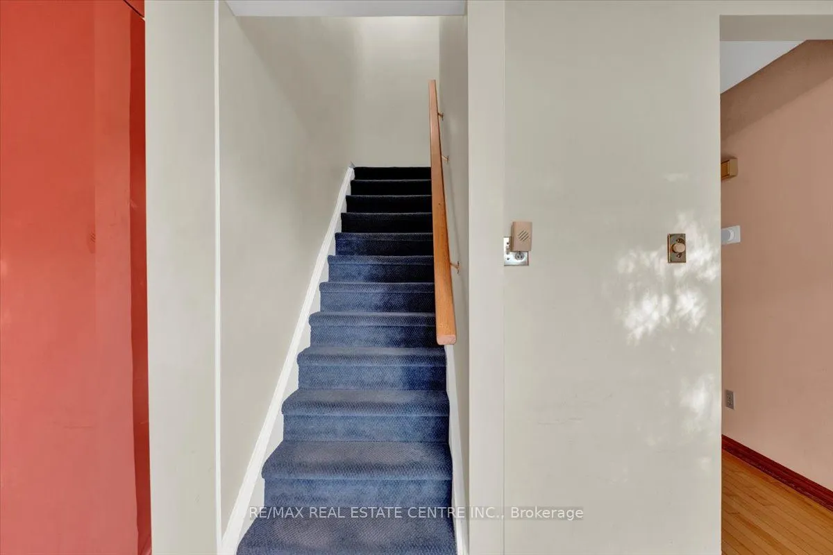 1983 Main Street W, #1