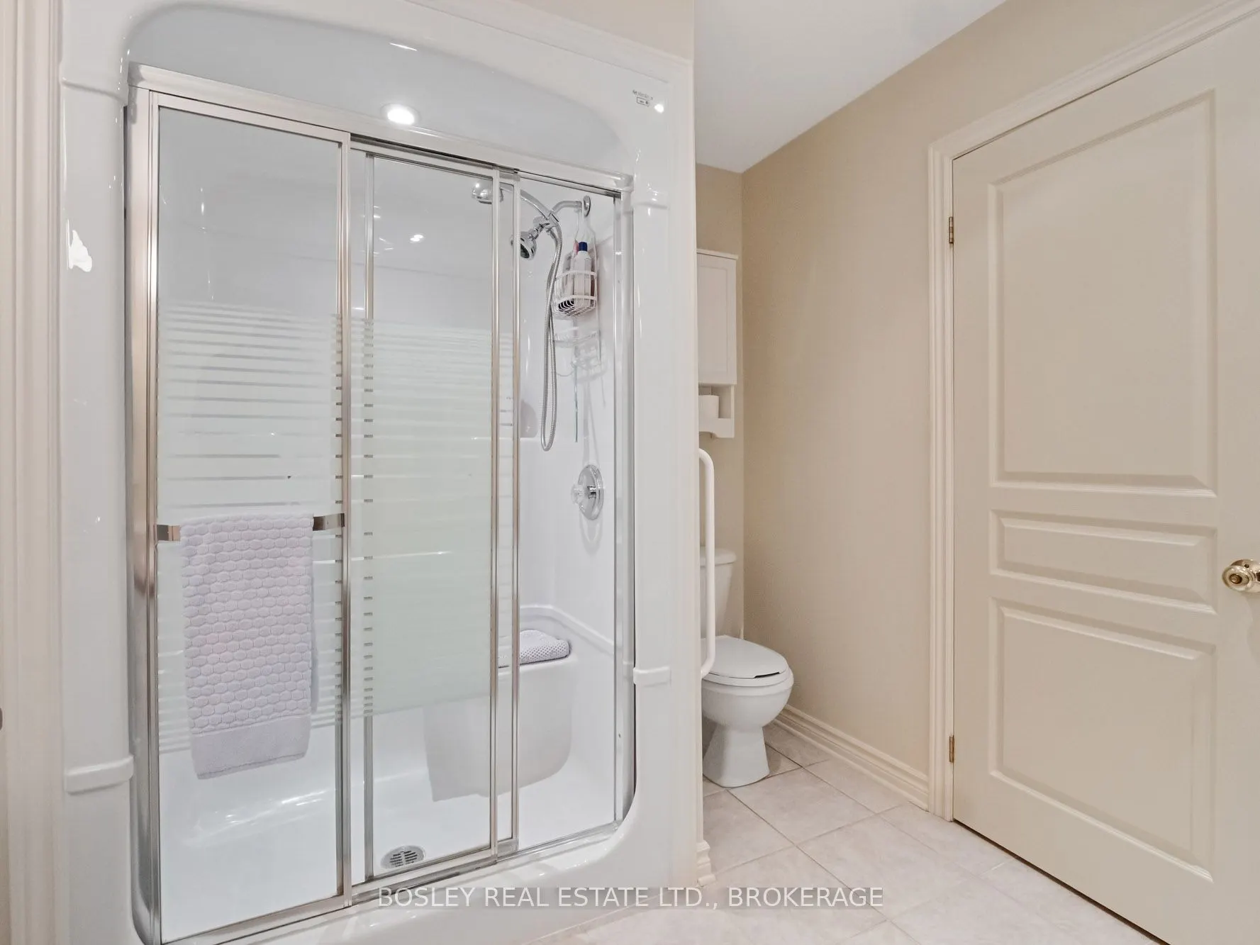575 Simcoe Street, #5