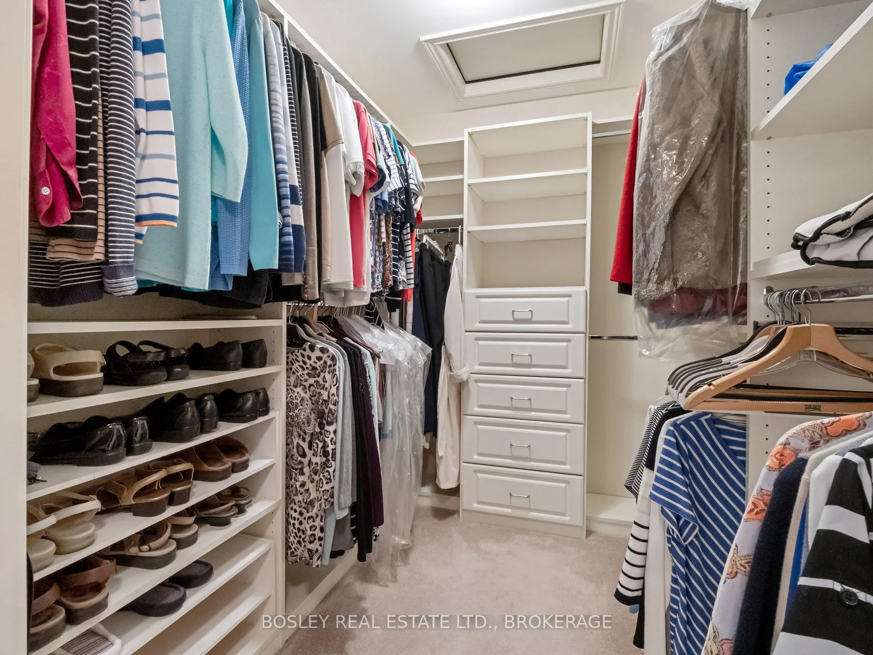 575 Simcoe Street, #5