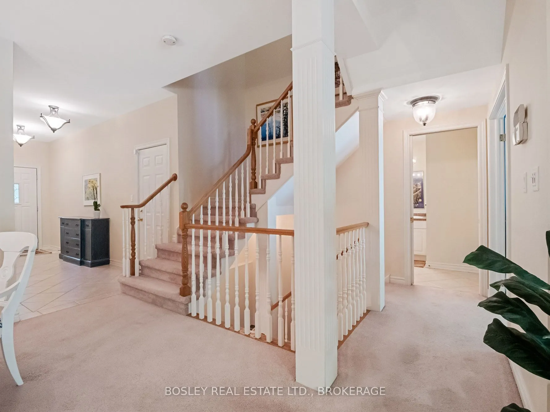 575 Simcoe Street, #5
