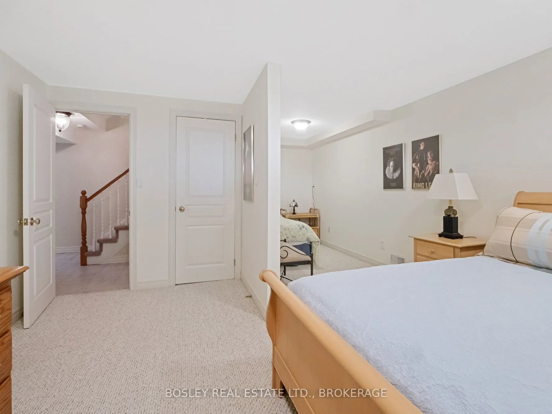 575 Simcoe Street, #5