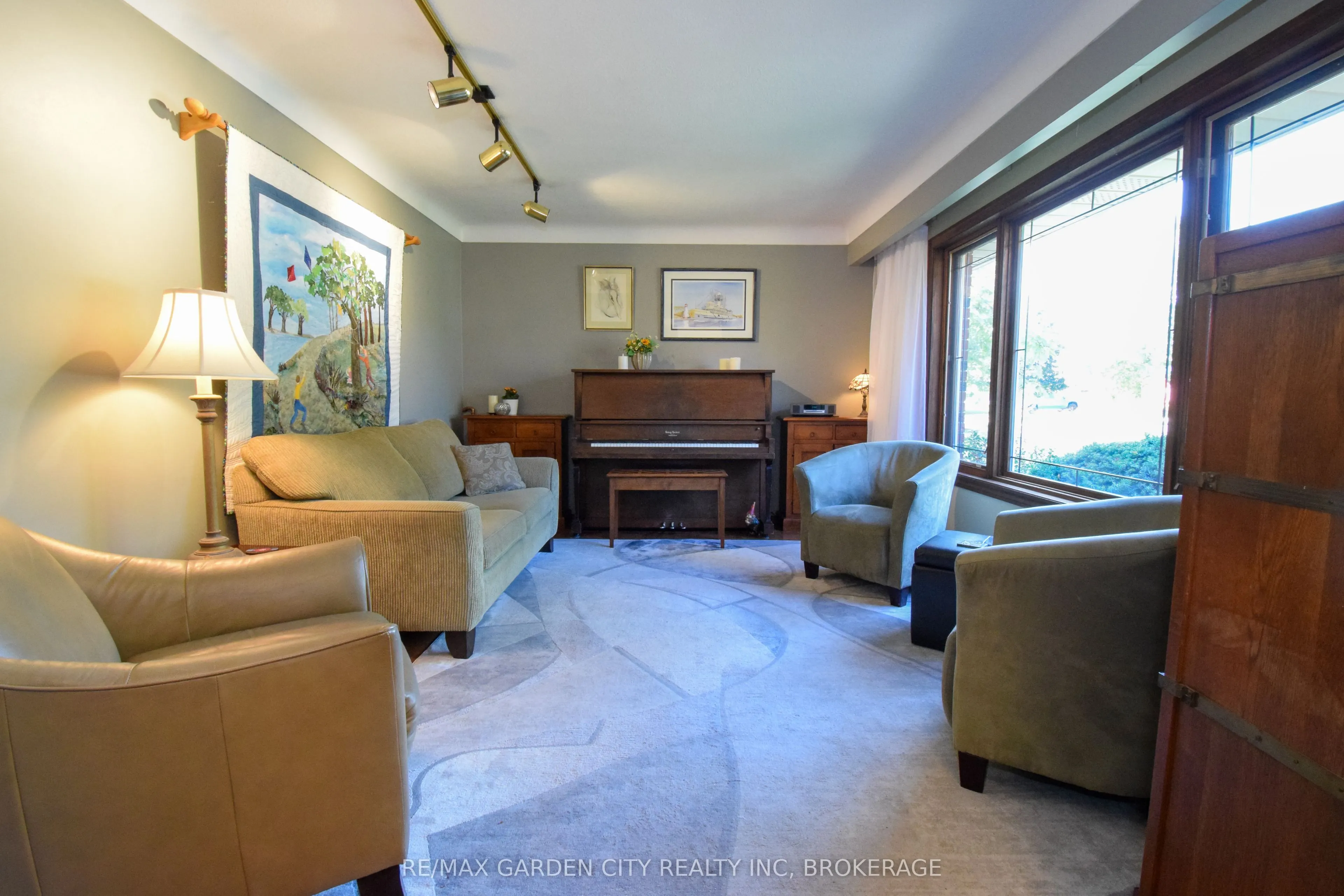 40 Belair Drive